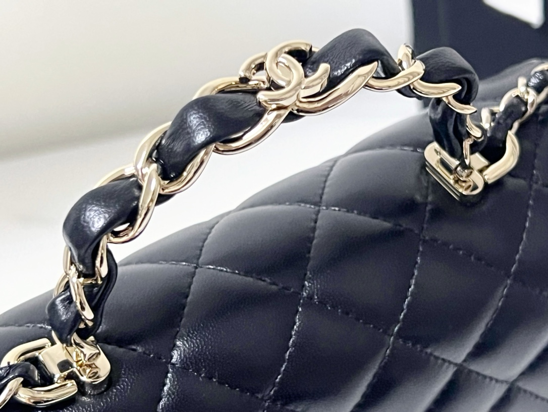 原厂皮 23K Chanel 香奈儿 Classic Flap CF 做旧五金 头层皮 手提袋 斜挎包 包包 菱格纹 2431Y831 黑色  AS4409-B14245-94305