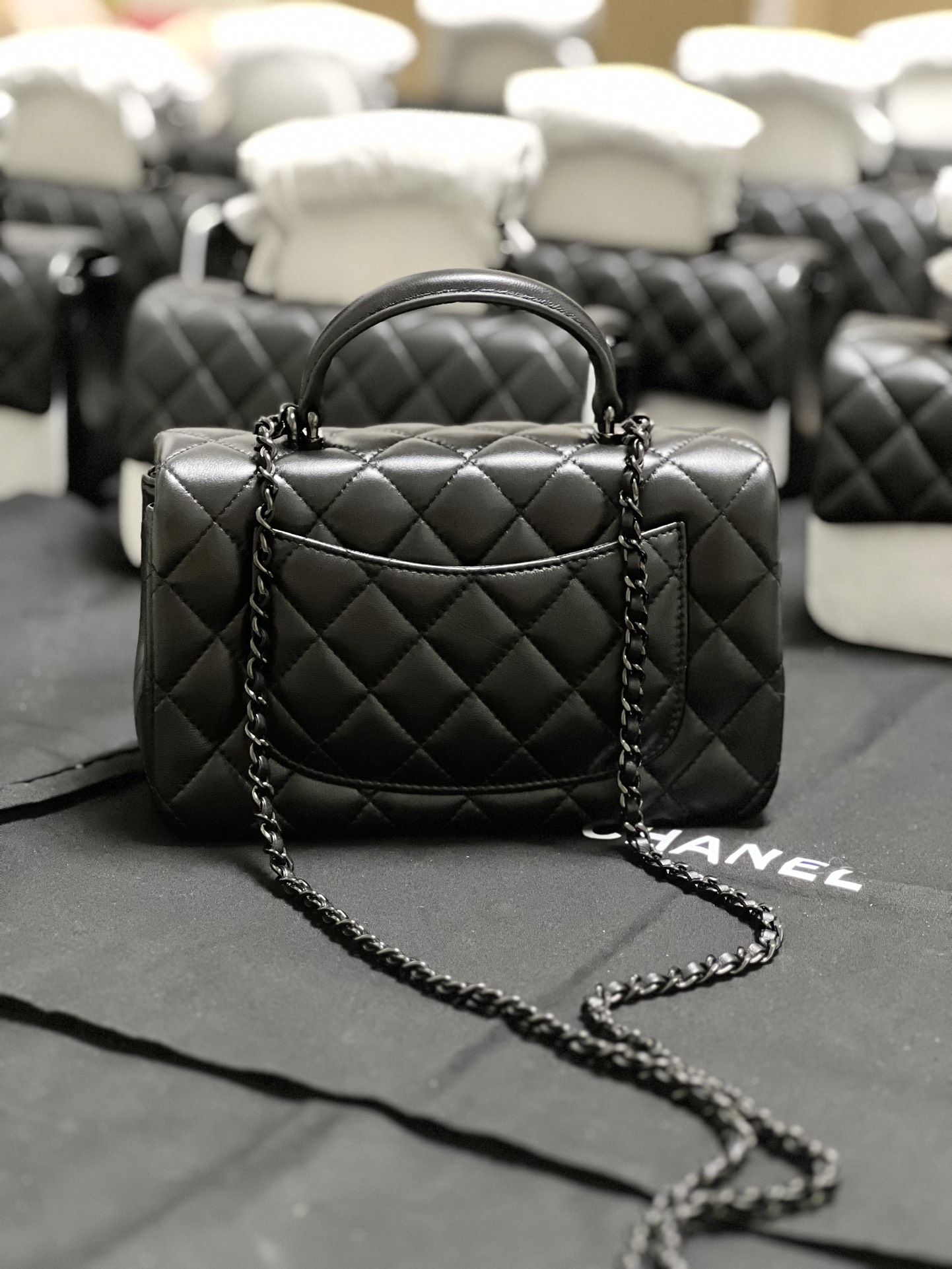 原厂皮 Chanel 香奈儿 Classic Flap CF 五金 头层皮 手提袋 斜挎包 包包 菱格纹  2433Y521 黑枪  AS2431-B16886-94305