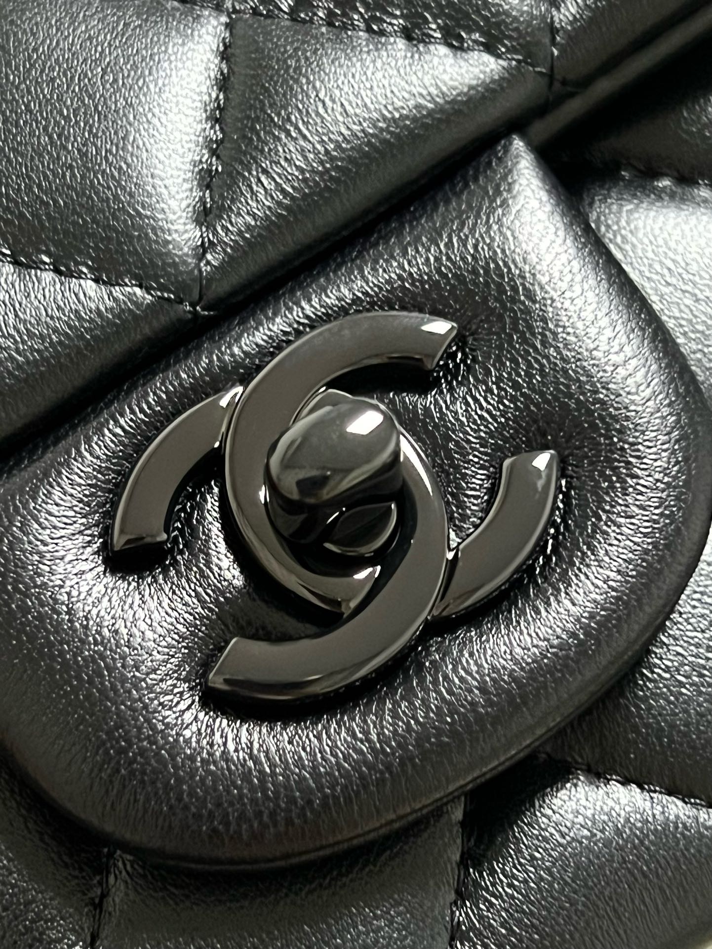 原厂皮 Chanel 香奈儿 Classic Flap CF 五金 头层皮 手提袋 斜挎包 包包 菱格纹  2433Y521 黑枪  AS2431-B16886-94305