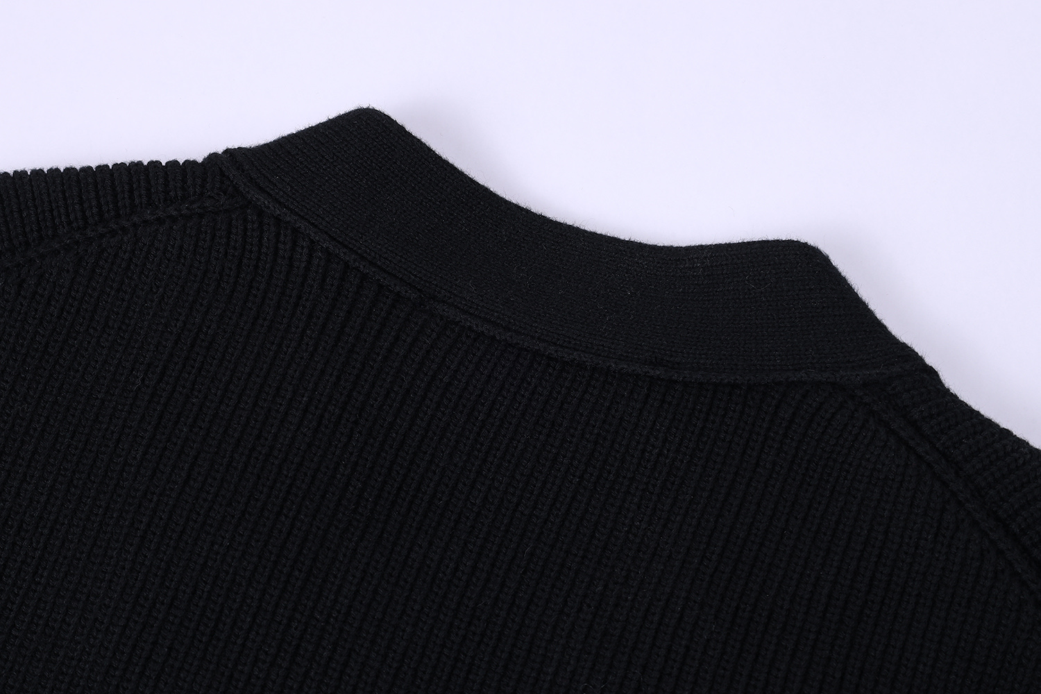 LOUIS VUITTON 路易威登  LV 金丝刺绣开衫 单排扣 针织 上衣 黑色 1AHVNO