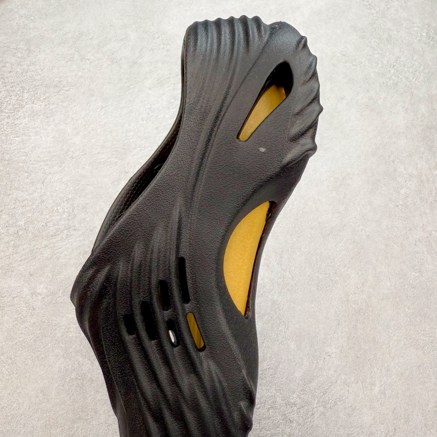 Crocs 卡骆驰 旋风 EVA 通勤 凉鞋 室内外 拖鞋 沙滩鞋  洞洞鞋 黑色  210521-0LD