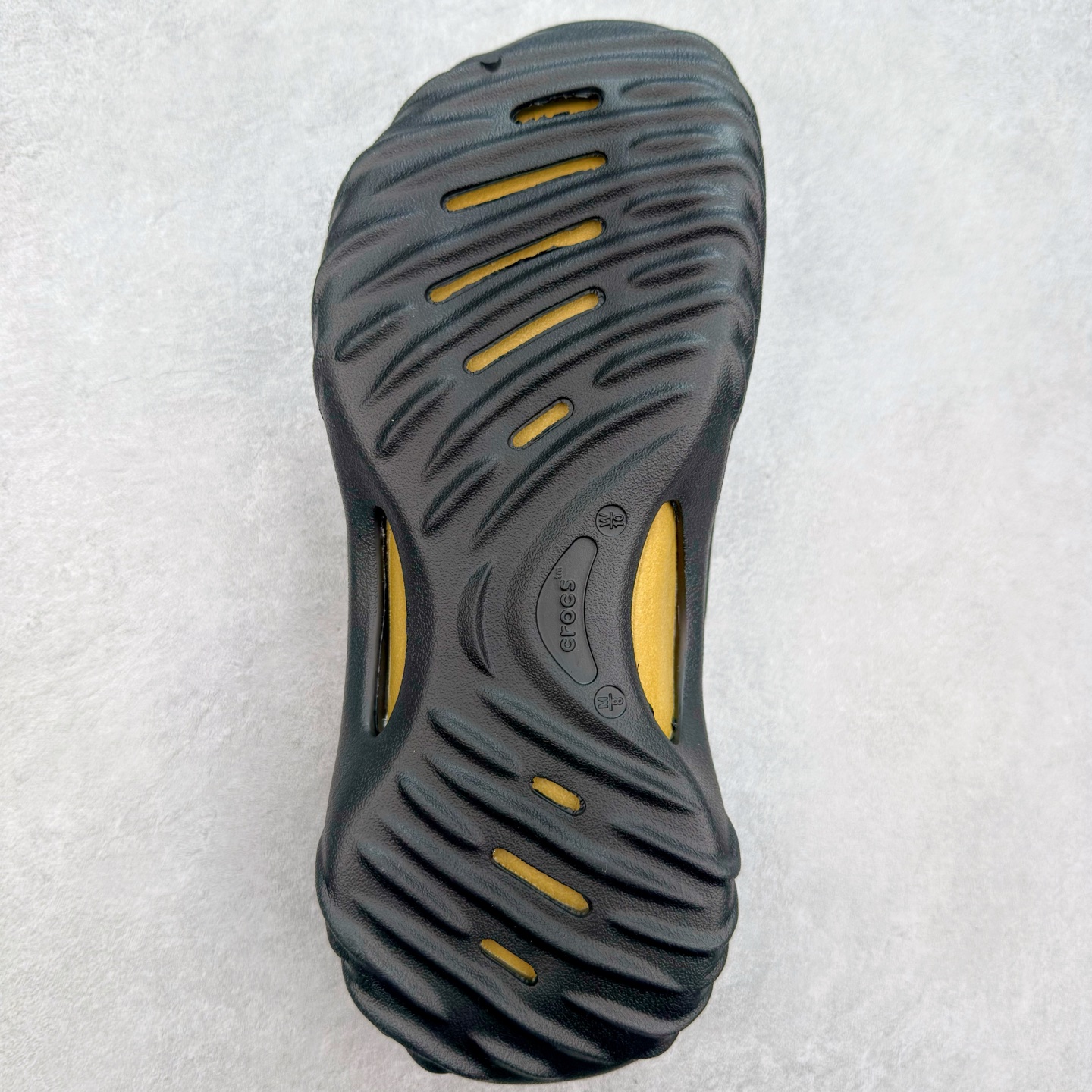 Crocs 卡骆驰 旋风 EVA 通勤 凉鞋 室内外 拖鞋 沙滩鞋  洞洞鞋 黑色  210521-0LD