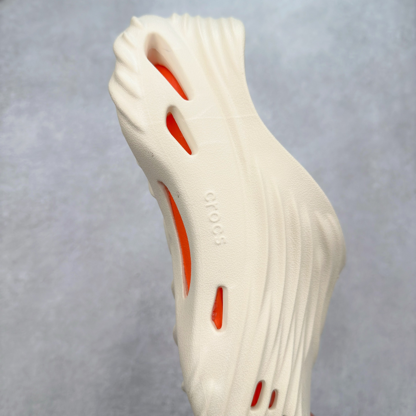 Crocs 卡骆驰 旋风 EVA 通勤 凉鞋 室内外 拖鞋 沙滩鞋  洞洞鞋 米色 210521-108