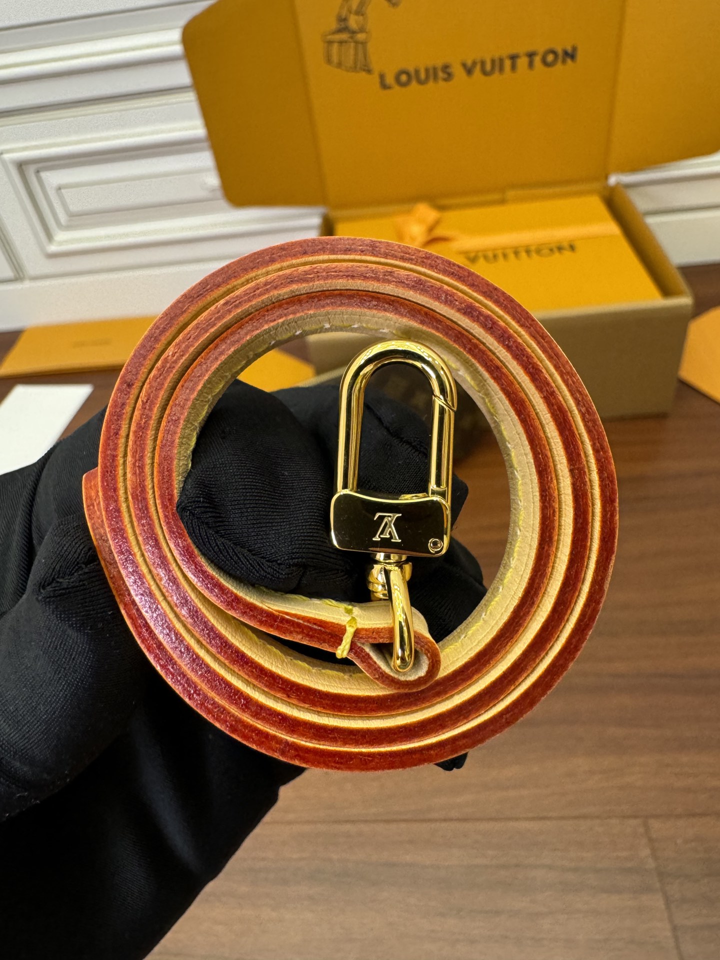 特級芯片 LOUIS VUITTON Pochette Accessoires LV 路易威登  牛皮革 斜挎包 单肩包 双肩包 水桶 手提包 老花棕色 M82766