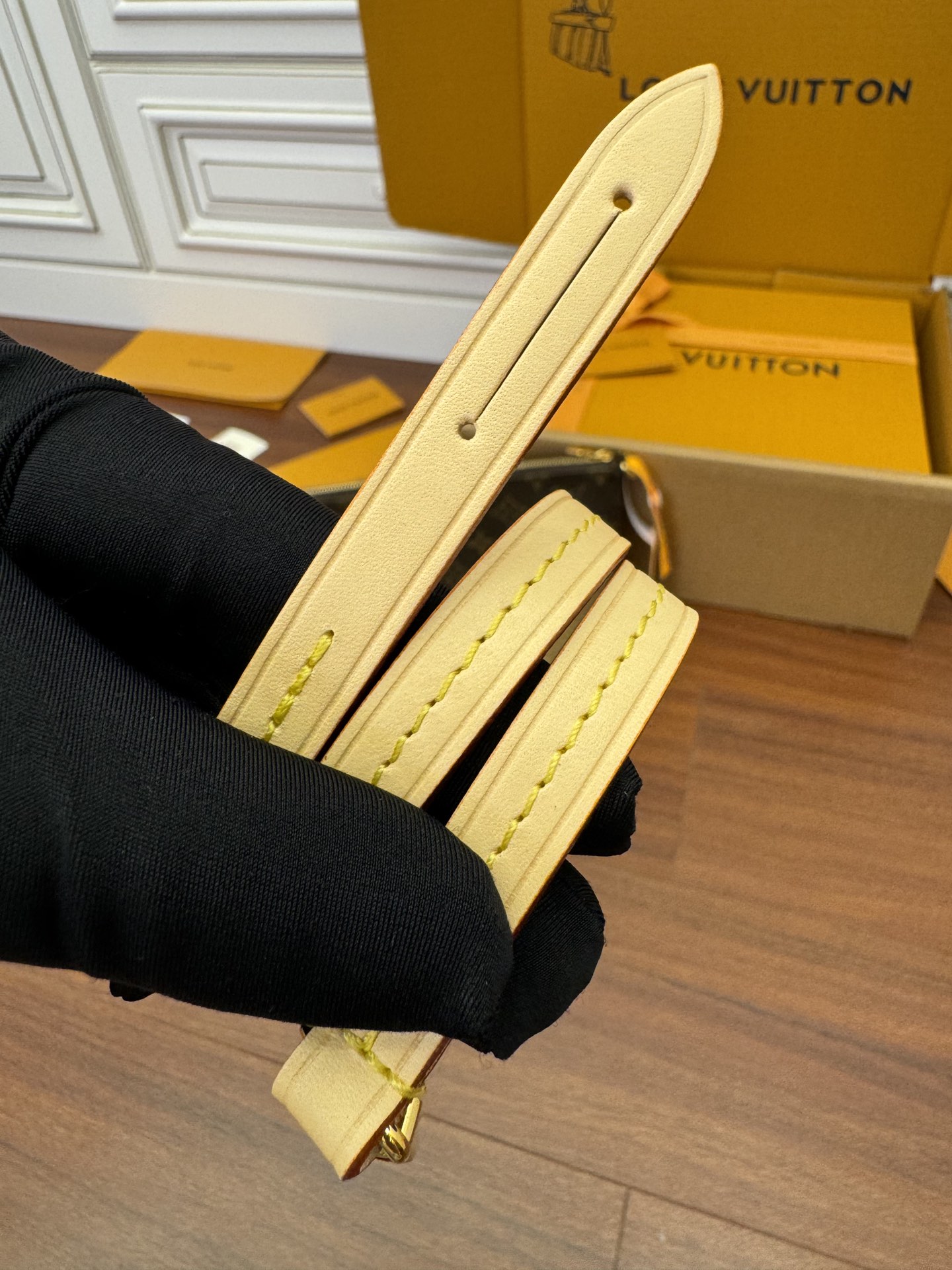 特級芯片 LOUIS VUITTON Pochette Accessoires LV 路易威登  牛皮革 斜挎包 单肩包 双肩包 水桶 手提包 老花棕色 M82766