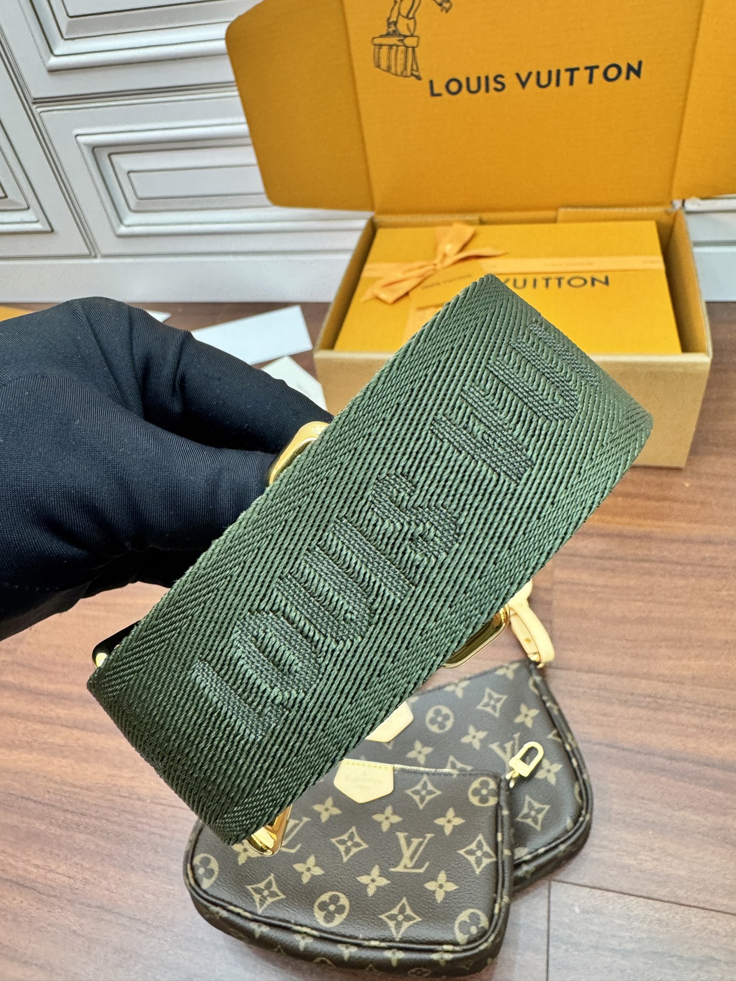特級芯片 LOUIS VUITTON Multi Pochette LV 链条老花五合一组合包帆布拼皮麻将包 斜挎包 单肩包 腋下包 女款 卡其绿 M44813 