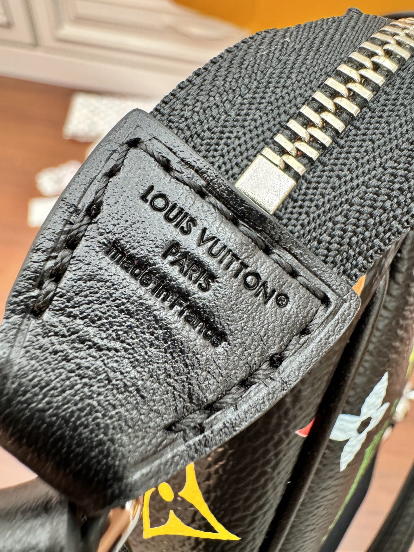 特級芯片 LOUIS VUITTON Takashi Murakami 村上隆 LV 路易威登  牛皮革 斜挎包 单肩包 双肩包 水桶 手提包 黑彩色 M13663