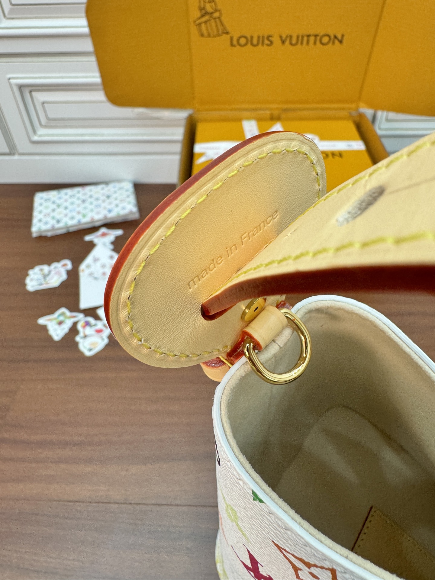 特級芯片 LOUIS VUITTON Takashi Murakami 村上隆 LV 路易威登  牛皮革 斜挎包 单肩包 双肩包 水桶 手提包 白彩色 M13089