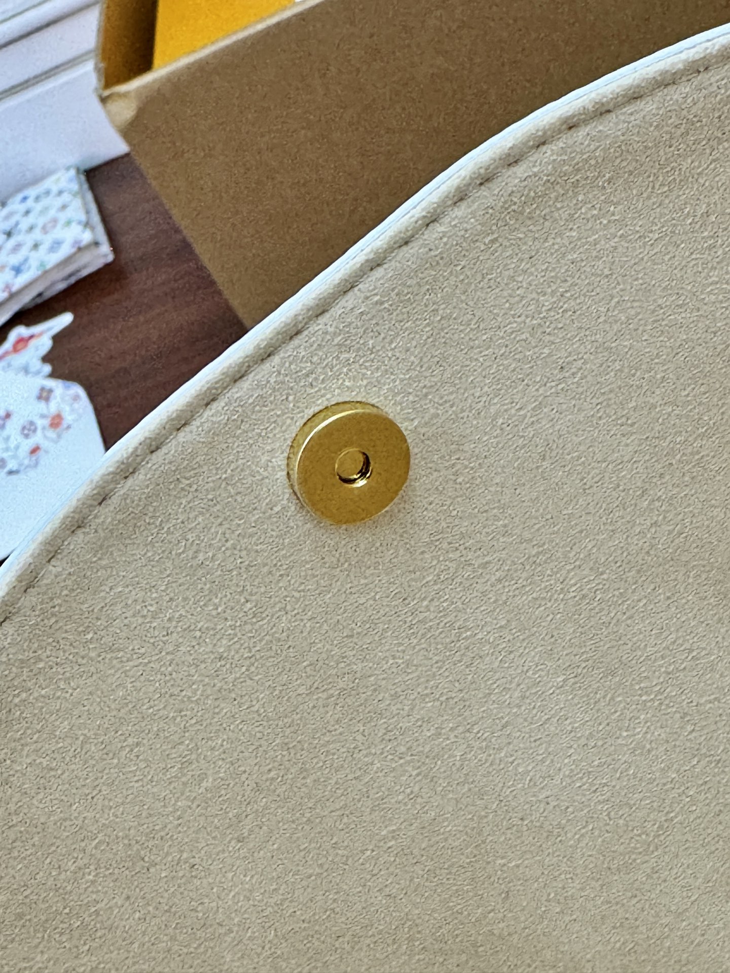 特級芯片 LOUIS VUITTON Takashi Murakami 村上隆 LV 路易威登  牛皮革 斜挎包 单肩包 双肩包 水桶 手提包 白彩色 M13089