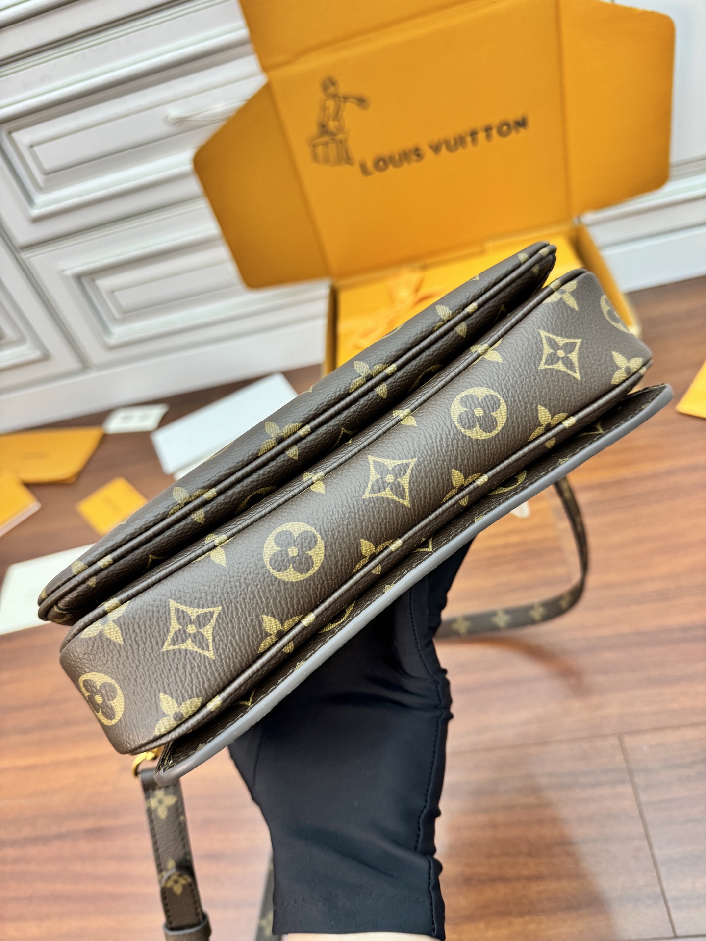 特級芯片 LOUIS VUITTON  Pochette Metis LV 路易威登  牛皮革 斜挎包 单肩包 双肩包 水桶 手提包 老花 棕色 M44875