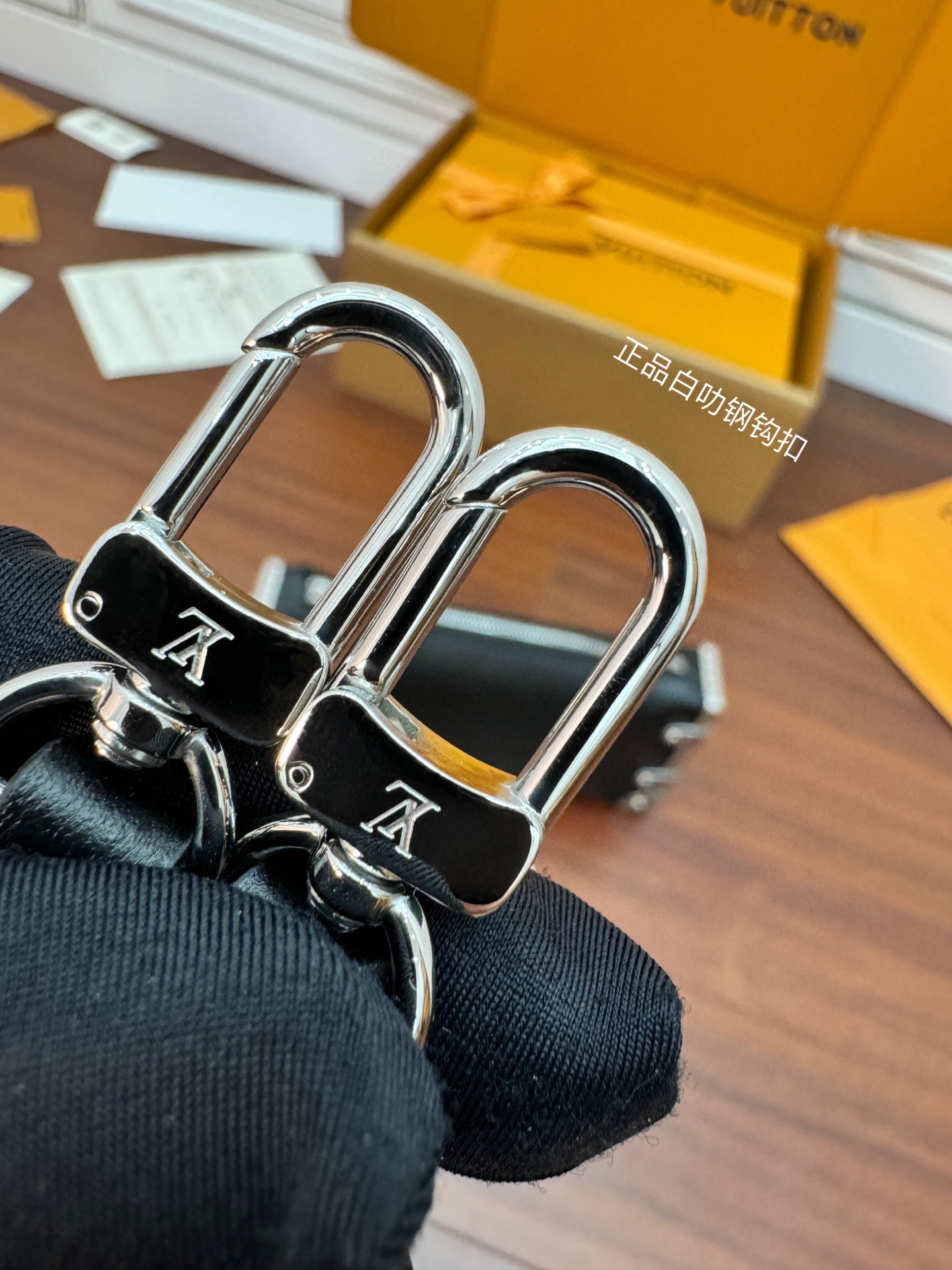 特級芯片 LOUIS VUITTON Slim Trunk 可拆卸可调节肩带拉链开合 LV 路易威登  牛皮革 斜挎包 单肩包 双肩包 水桶 手提包 黑色 M254445