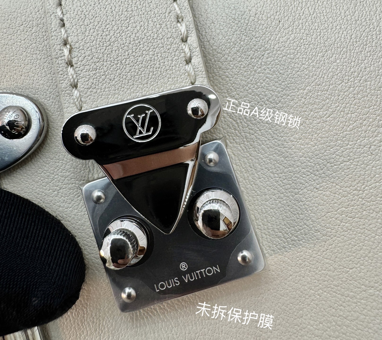特級芯片 LOUIS VUITTON Slim Trunk 可拆卸可调节肩带拉链开合 LV 路易威登  牛皮革 斜挎包 单肩包 双肩包 水桶 手提包 米白 M12560