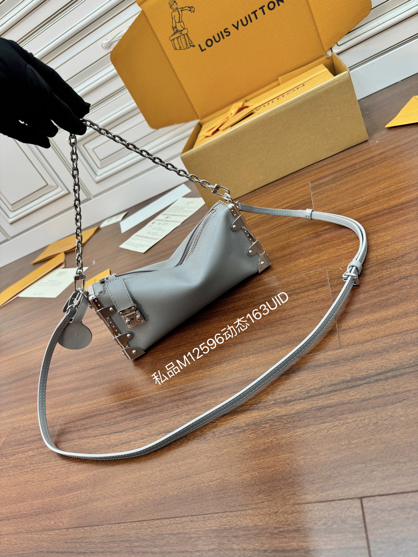 特級芯片 LOUIS VUITTON Slim Trunk 可拆卸可调节肩带拉链开合 LV 路易威登  牛皮革 斜挎包 单肩包 双肩包 水桶 手提包 灰色 M12596