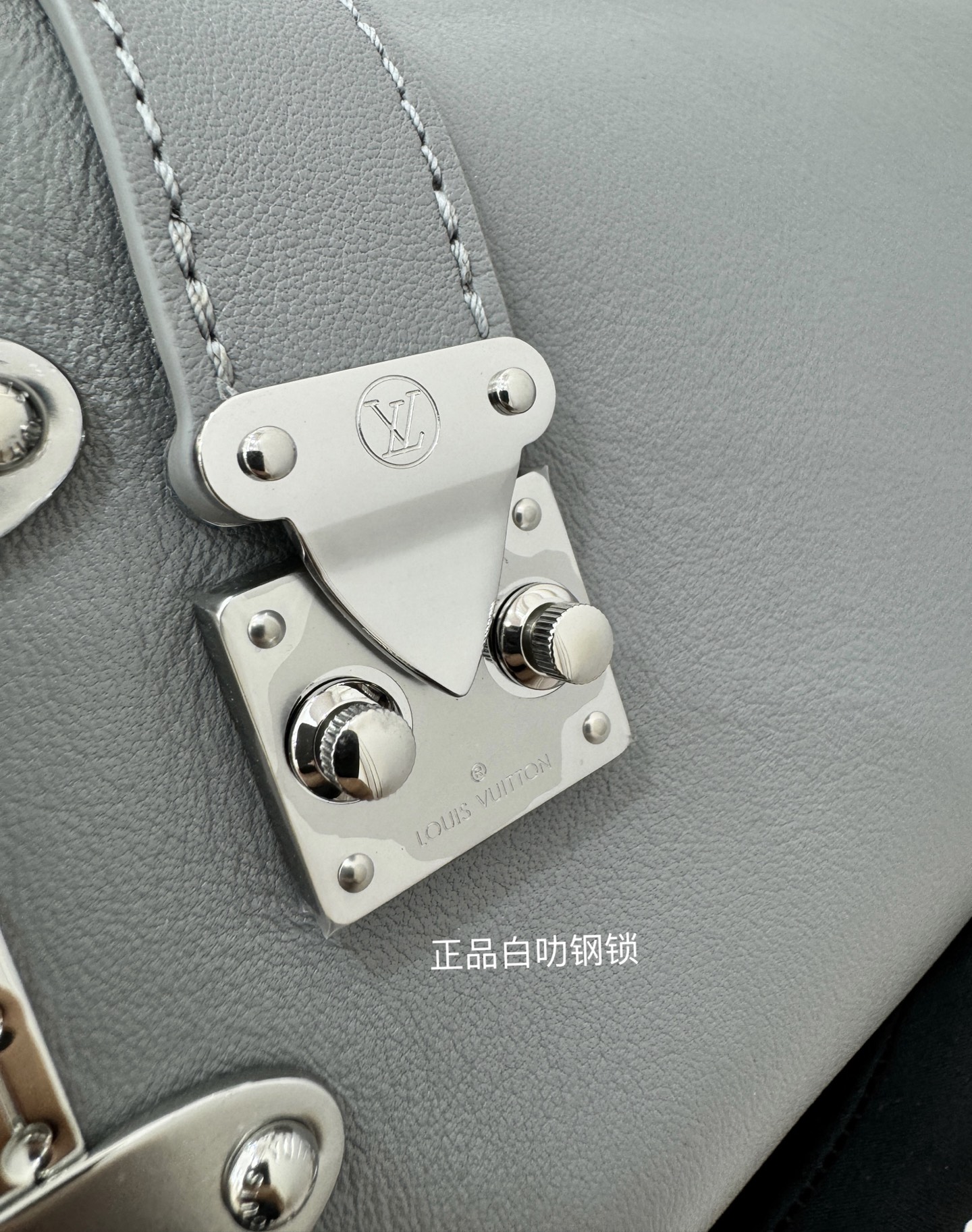 特級芯片 LOUIS VUITTON Slim Trunk 可拆卸可调节肩带拉链开合 LV 路易威登  牛皮革 斜挎包 单肩包 双肩包 水桶 手提包 灰色 M12596