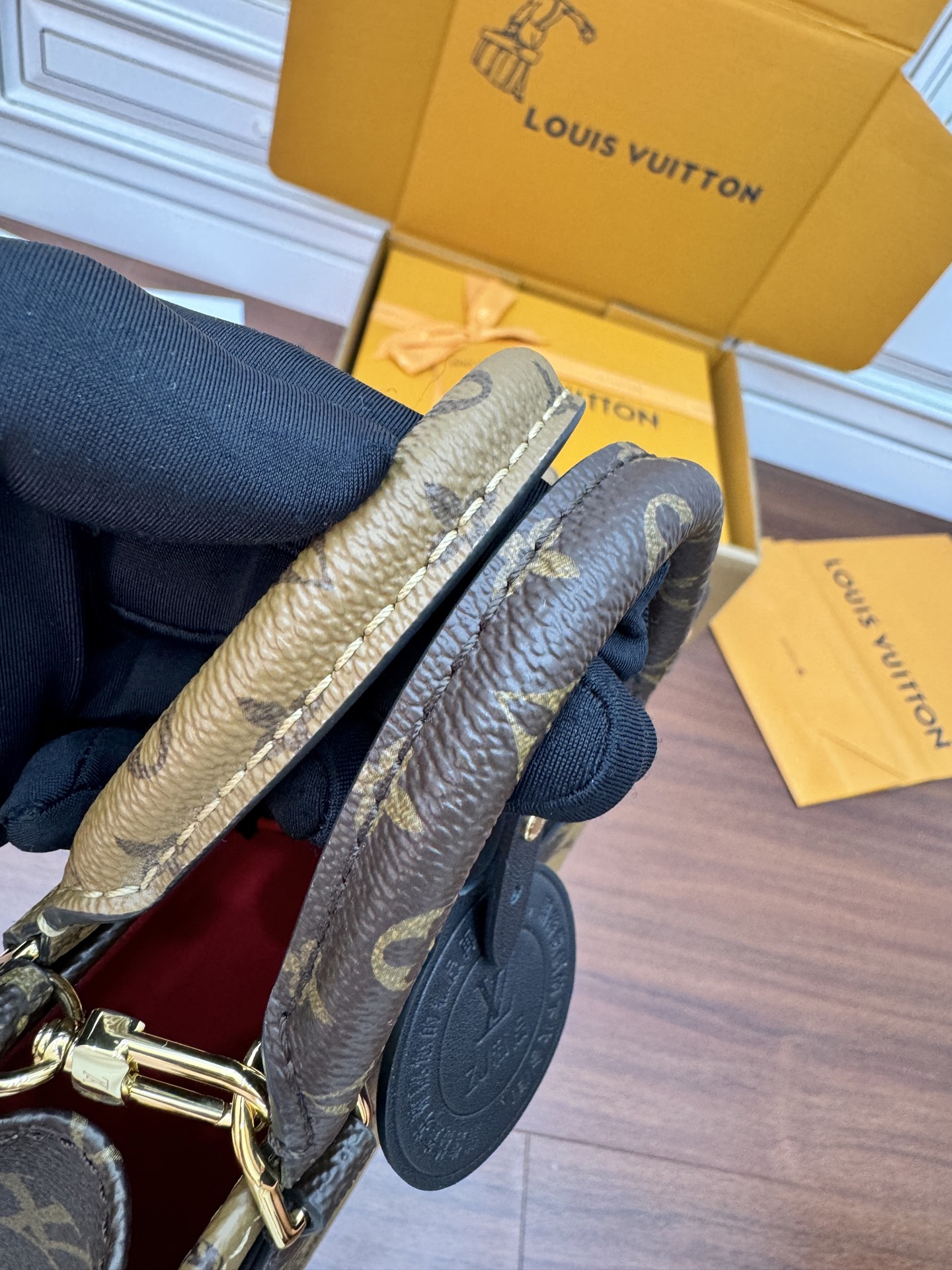 特級芯片 LOUIS VUITTON  ONTHEGO BB LV 路易威登  牛皮革 斜挎包 单肩包 双肩包 水桶 手提包 微标丛林 棕色 M46839