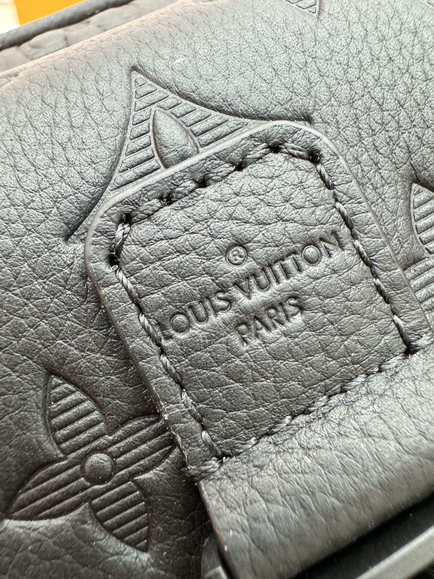 特級芯片 LOUIS VUITTON MessengerGETAWAY Getaway Monogram 压花可调节拆卸肩 LV 路易威登  牛皮革 斜挎包 单肩包 双肩包 水桶 手提包 黑色压花 M12516