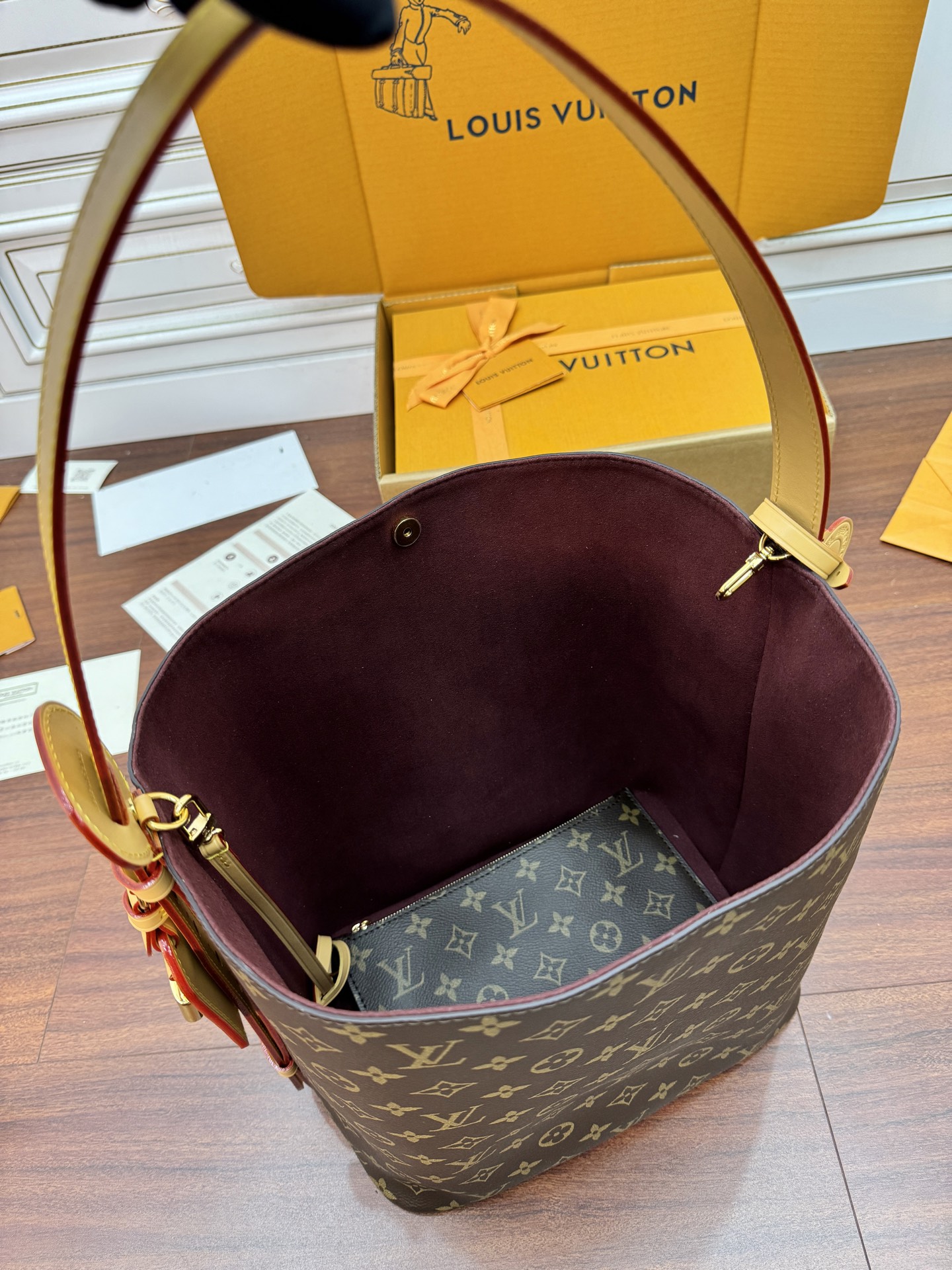 特級芯片 LOUIS VUITTON ALL IN LV 路易威登  牛皮革 斜挎包 单肩包 双肩包 水桶 手提包 老花 肩带可调节，不可拆卸 棕色 M12926