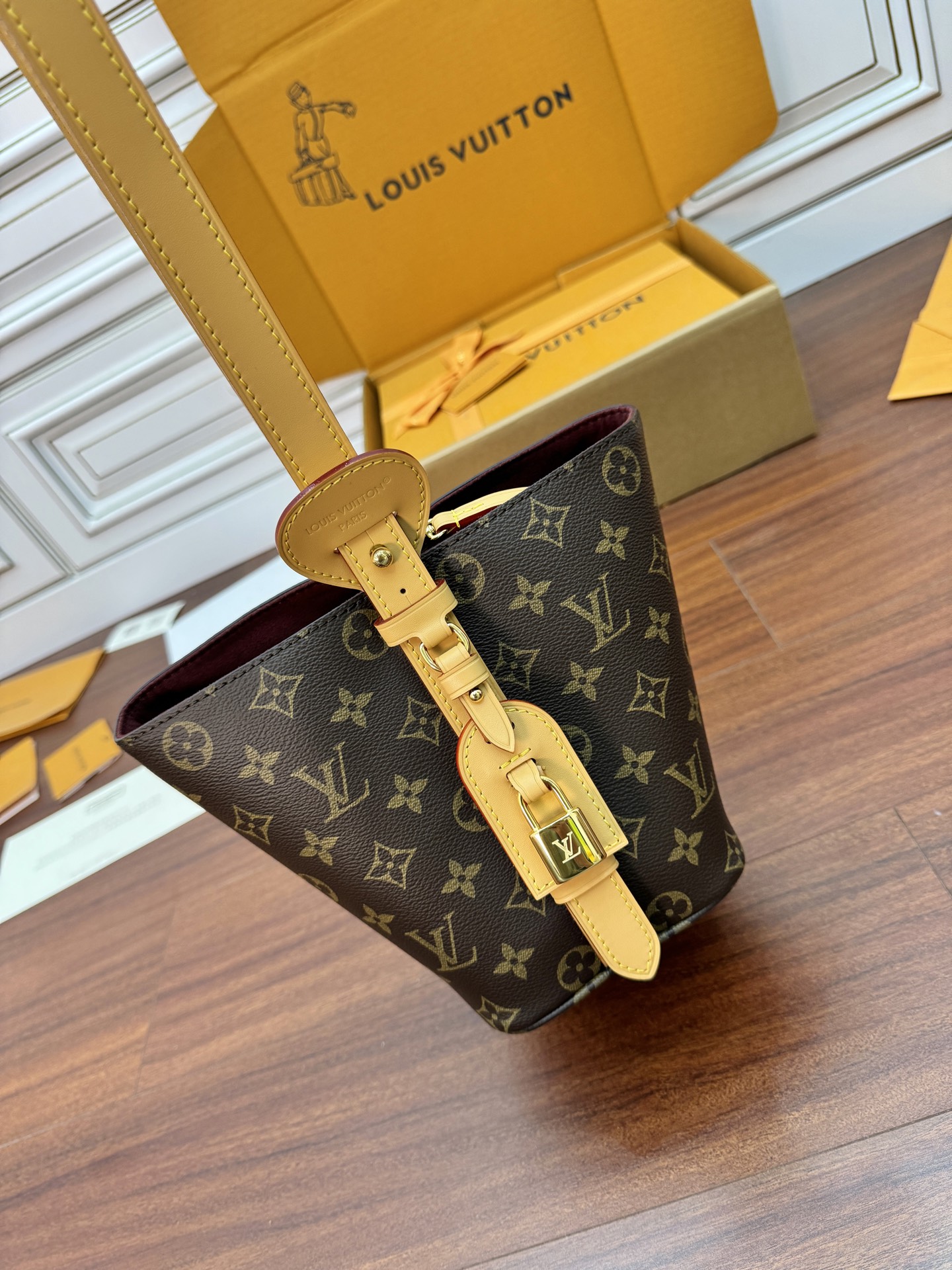 特級芯片 LOUIS VUITTON ALL IN LV 路易威登  牛皮革 斜挎包 单肩包 双肩包 水桶 手提包 老花 肩带可调节，不可拆卸 棕色 M12925