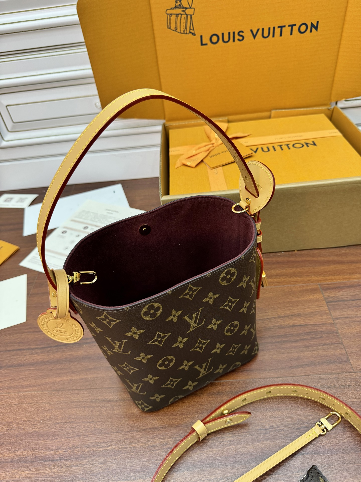 特級芯片 LOUIS VUITTON ALL IN LV 路易威登  牛皮革 斜挎包 单肩包 双肩包 水桶 手提包 老花 肩带可调节，不可拆卸 棕色 M12925