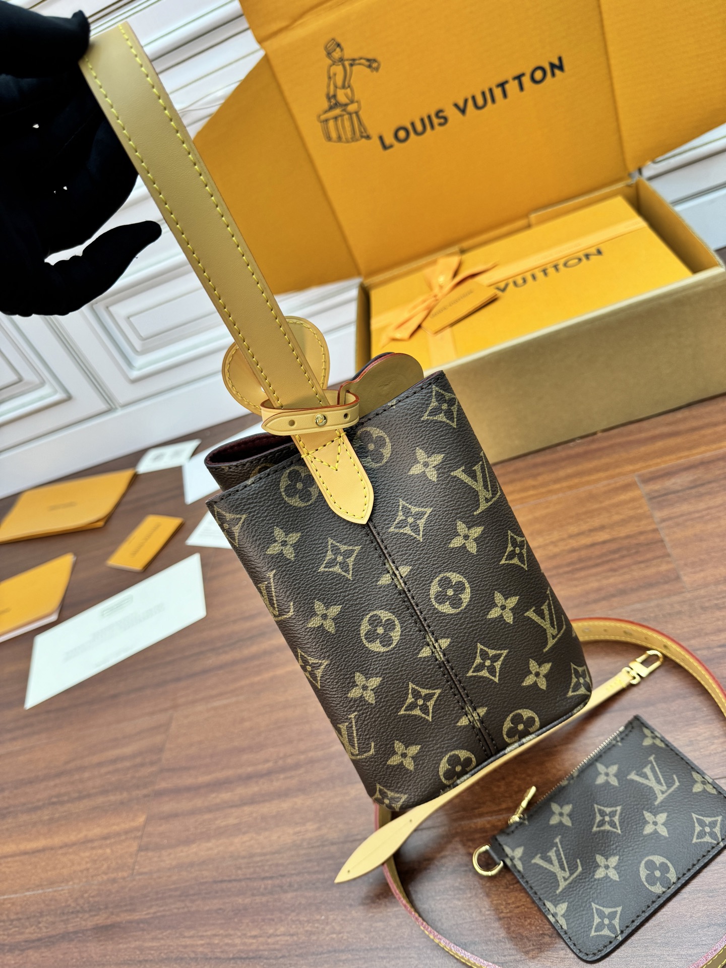 特級芯片 LOUIS VUITTON ALL IN LV 路易威登  牛皮革 斜挎包 单肩包 双肩包 水桶 手提包 老花 肩带可调节，不可拆卸 棕色 M12925