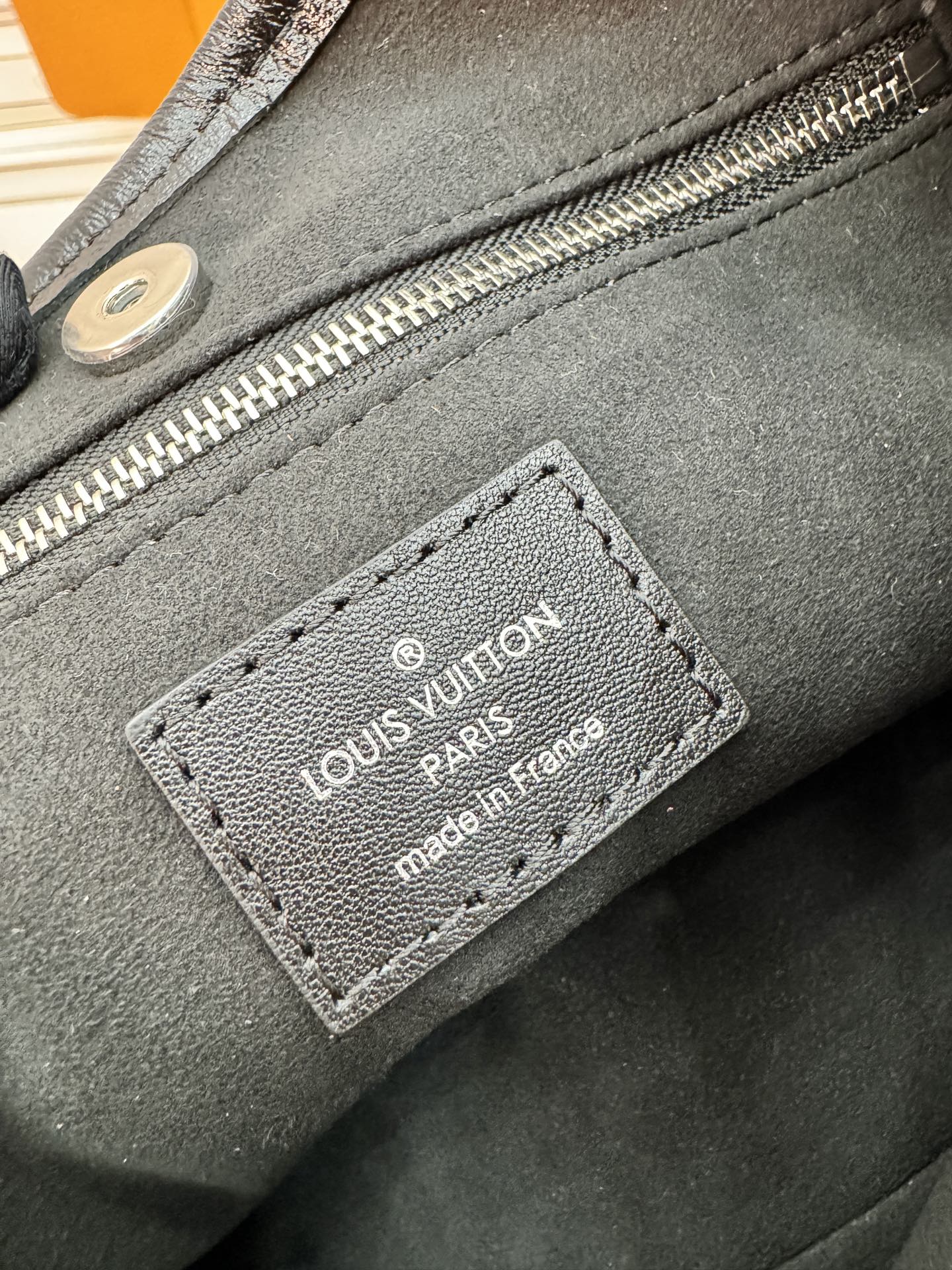 特級芯片 LOUIS VUITTON  Carryall BB LV 路易威登  牛皮革 斜挎包 单肩包 双肩包 水桶 手提包 老花 肩带可调节，不可拆卸 黑色 M12888