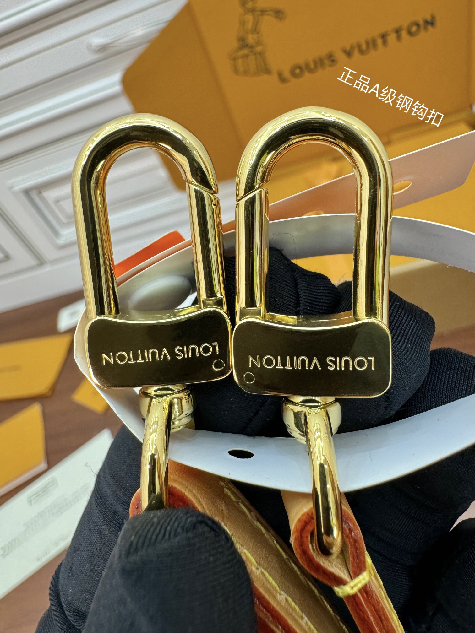 特級芯片 LOUIS VUITTON  Alma 可拆卸肩带拉链  LV 路易威登  牛皮革 斜挎包 单肩包 双肩包 水桶 手提包 貝殼包 米色沙丘色 M46895