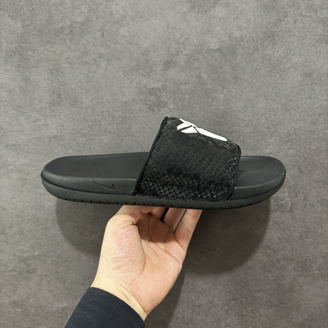 Nike Kobe Offcourt Slide "Hyper Royal" 简约舒适一字拖  室外拖鞋 男女同款  黑色 IF2870-001