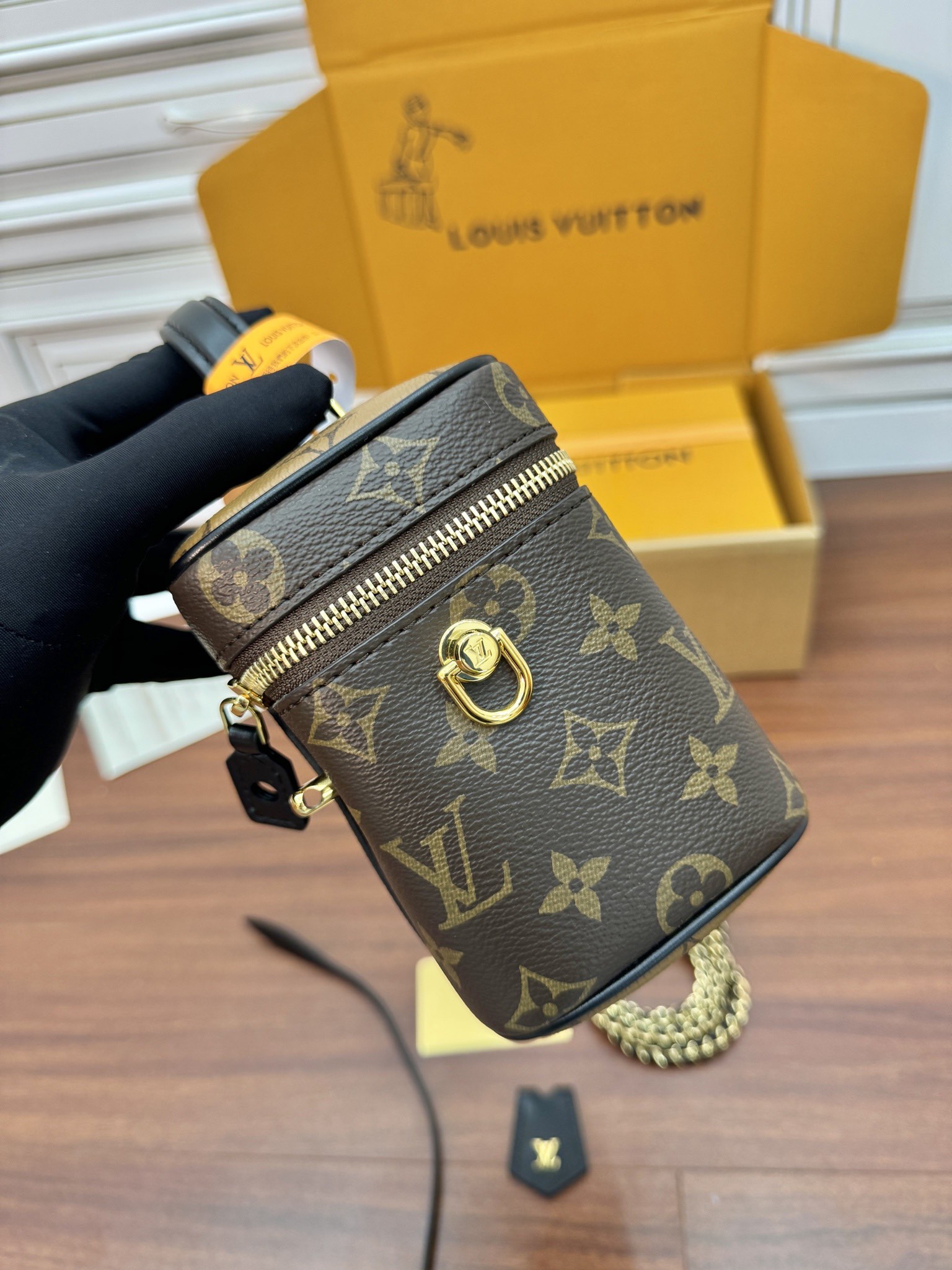 特級芯片 LOUIS VUITTON   Vanity PM LV 路易威登  牛皮革 斜挎包 单肩包 双肩包 水桶 手提包 老花 棕色 M47128