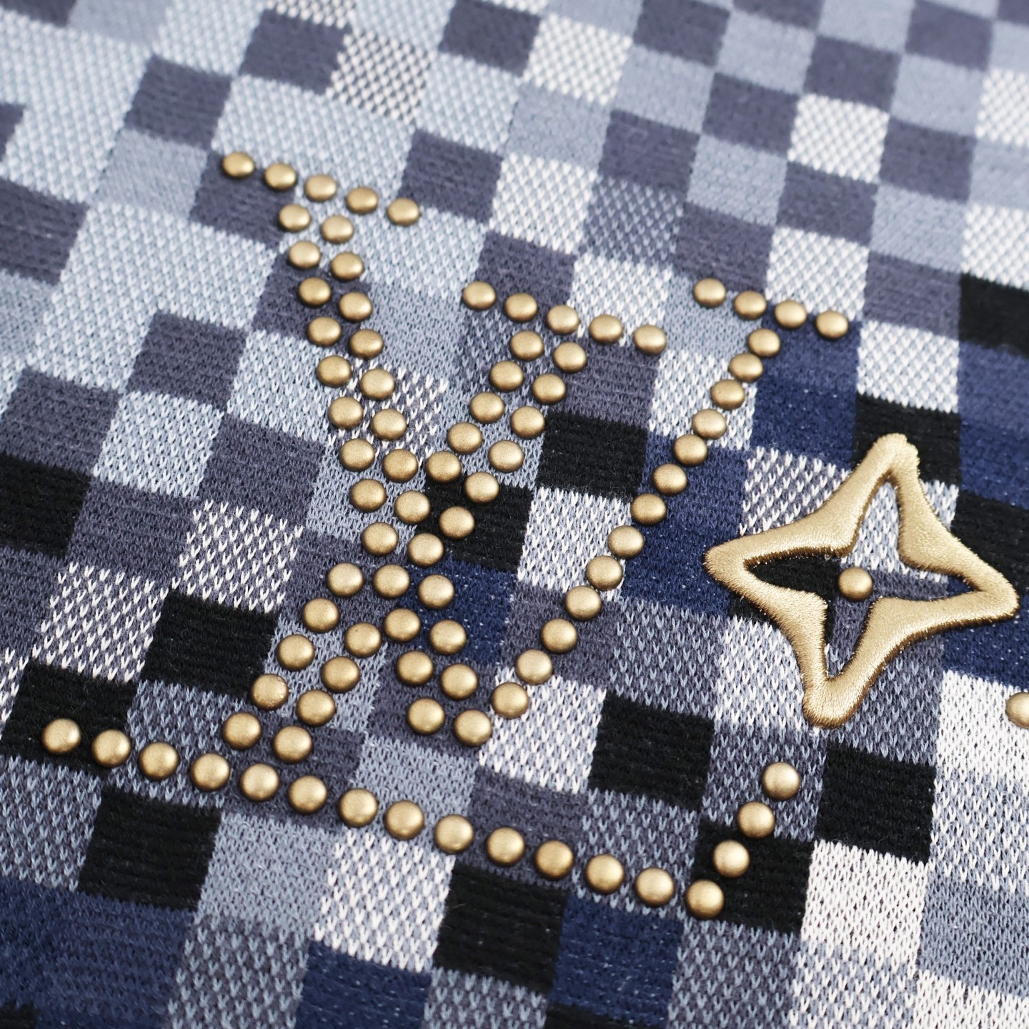 LOUIS VUITTON 路易威登  LV 马赛克提花 圆领 毛衣  针织 上衣 蓝色B5 1AGHTR