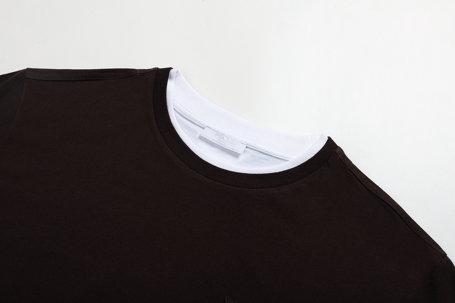 PRADA 普拉达 拼色假两件圆领 休闲夏季 短袖 T恤 黑色 蓝色A2 UJN912-11CD-F0124-S-OOO