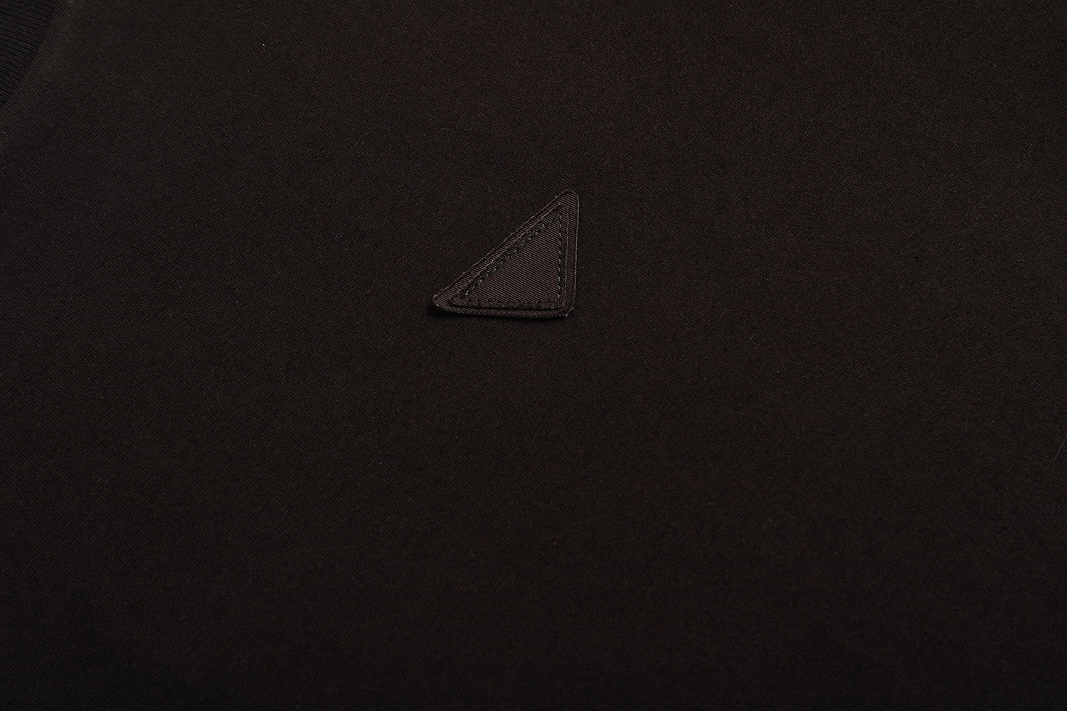 PRADA 普拉达 拼色假两件圆领 休闲夏季 短袖 T恤 黑色 蓝色A2 UJN912-11CD-F0124-S-OOO