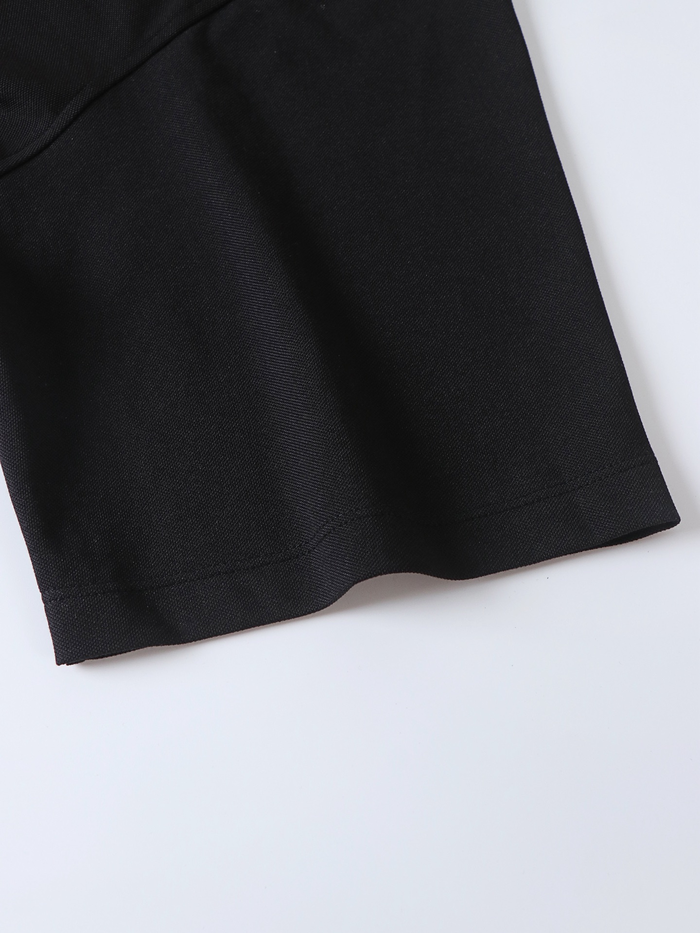 PRADA 普拉达    Oversize 衬衫 宽松 休闲 夏季 短袖 T恤 黑色A5  UJN850-16JM-F0002-S-OOO