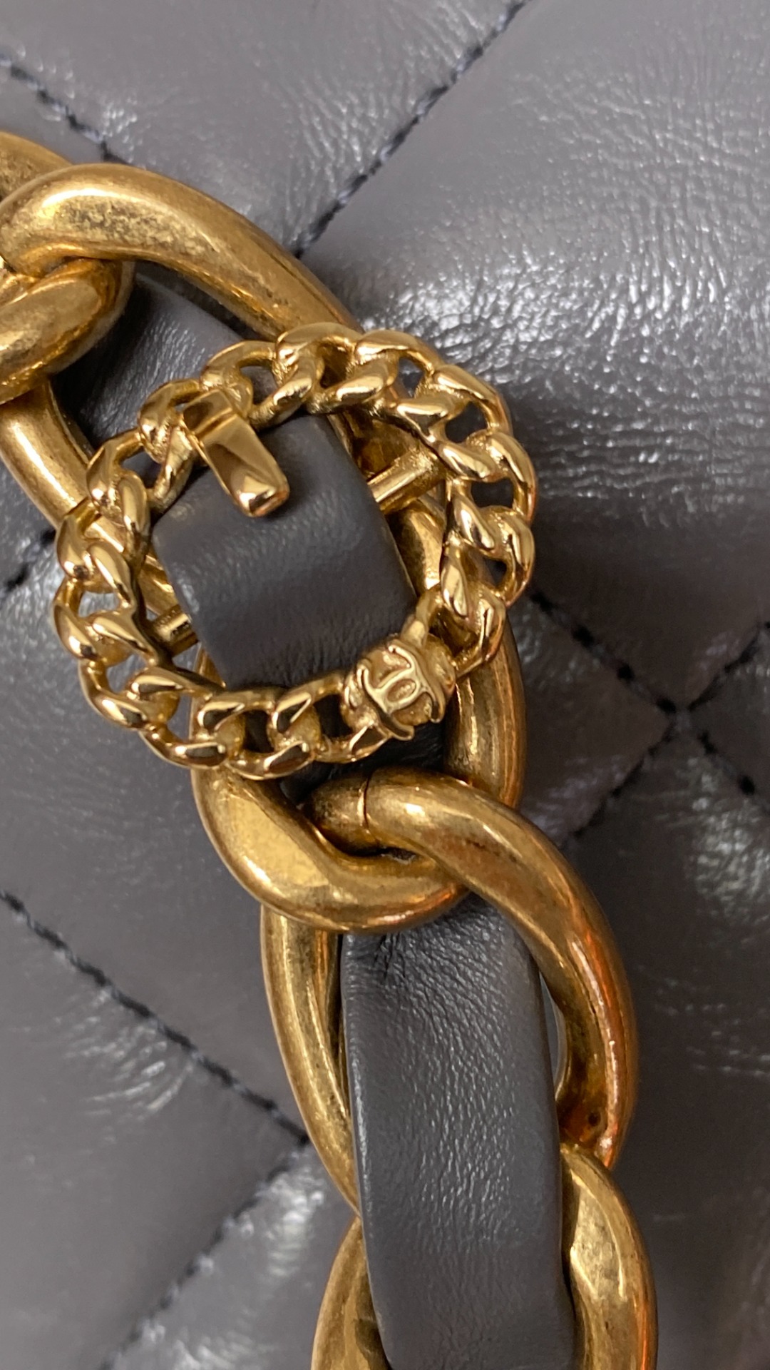  Chanel 香奈儿 头层皮 手提袋 斜挎包 包包 菱格纹  灰色 AS4992-B17383-NR652