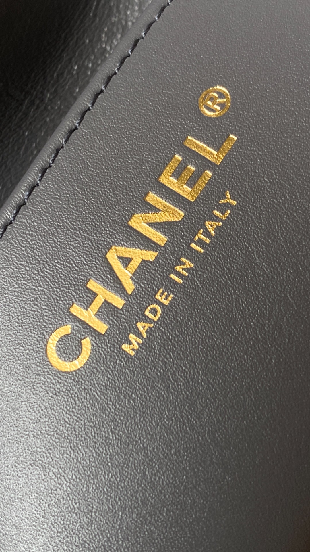  Chanel 香奈儿 头层皮 手提袋 斜挎包 包包 菱格纹  灰色 AS4992-B17383-NR652