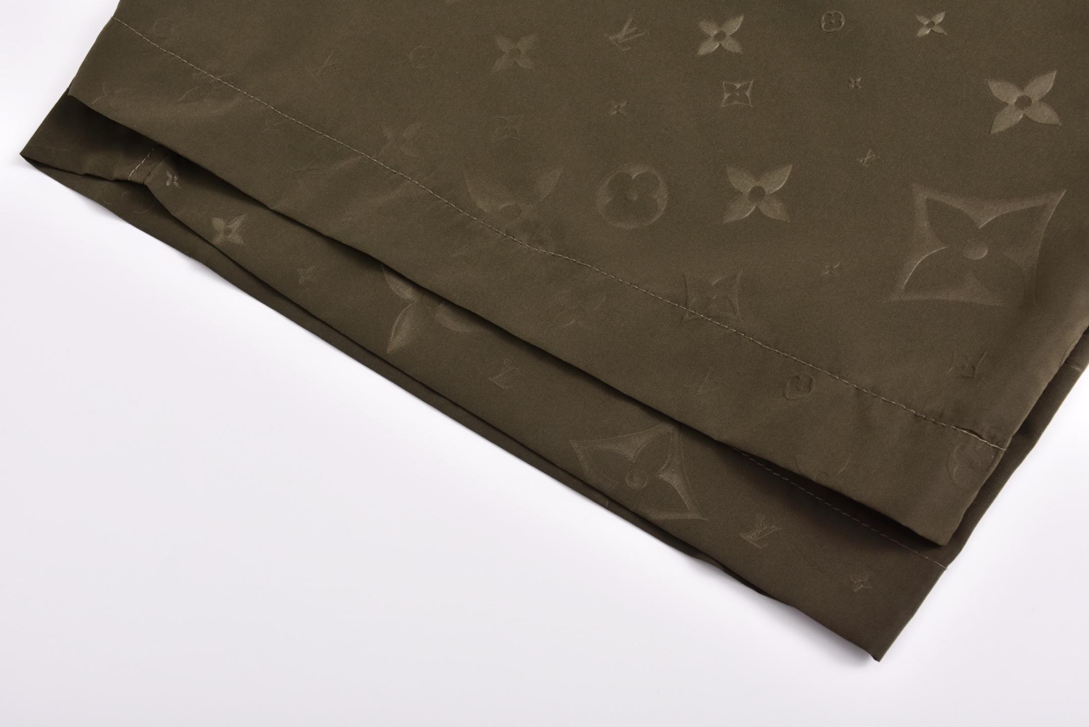 LOUIS VUITTON 路易威登 LV 满印沙滩  短裤 牛仔休闲裤 裤子 五分裤 绿色 橙色-A2 1AAT44