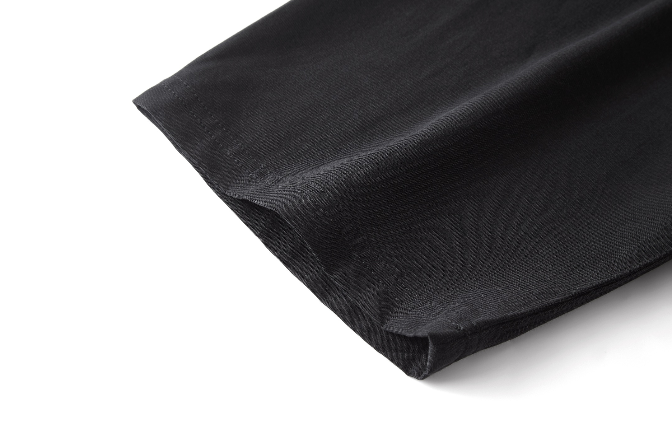 Loewe   罗意威刺绣口袋桑蚕丝 衬衫 短袖 T恤 圆领夏季 黑色A5 H616Y05X73-1100