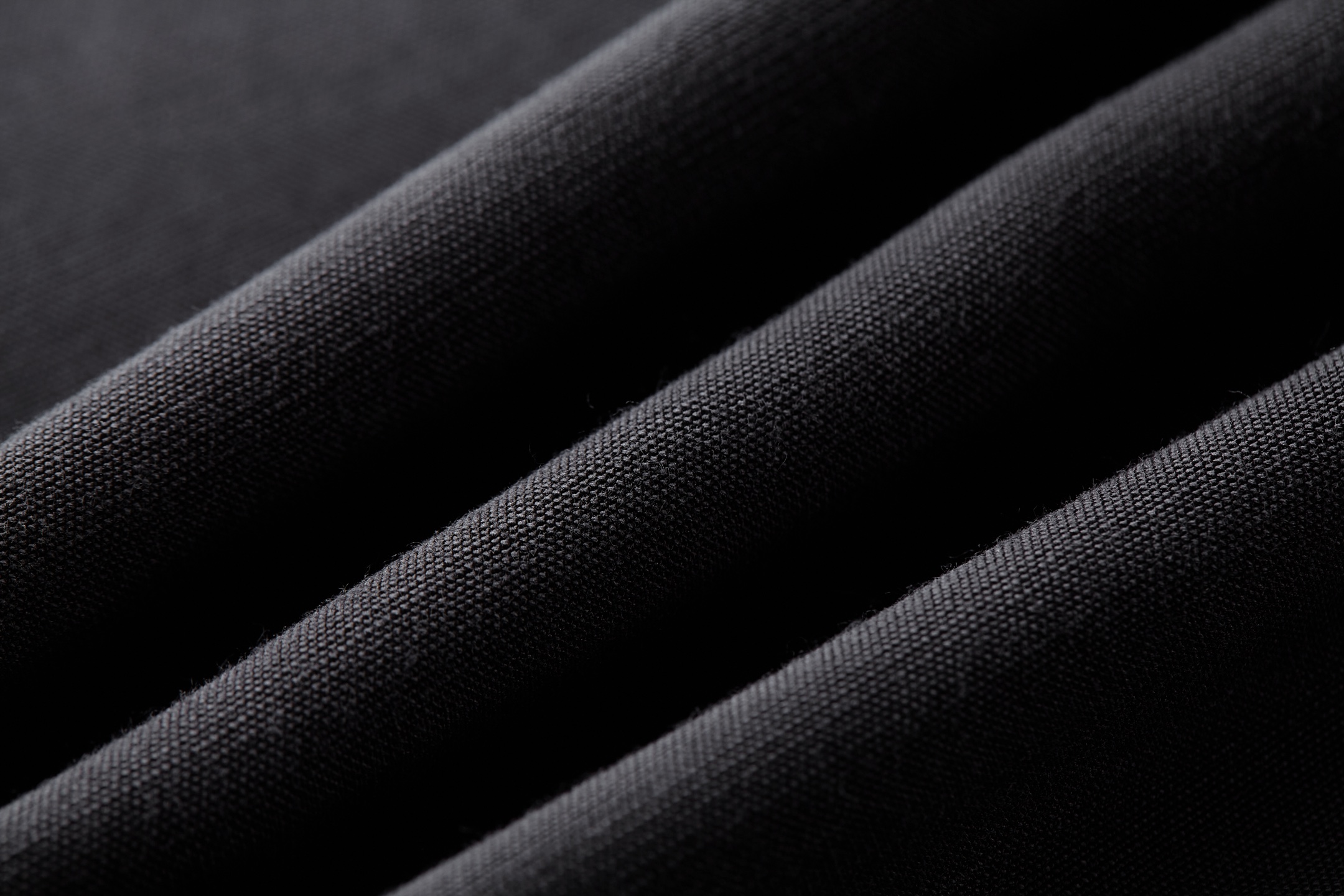 Loewe   罗意威刺绣口袋桑蚕丝 衬衫 短袖 T恤 圆领夏季 黑色A5 H616Y05X73-1100