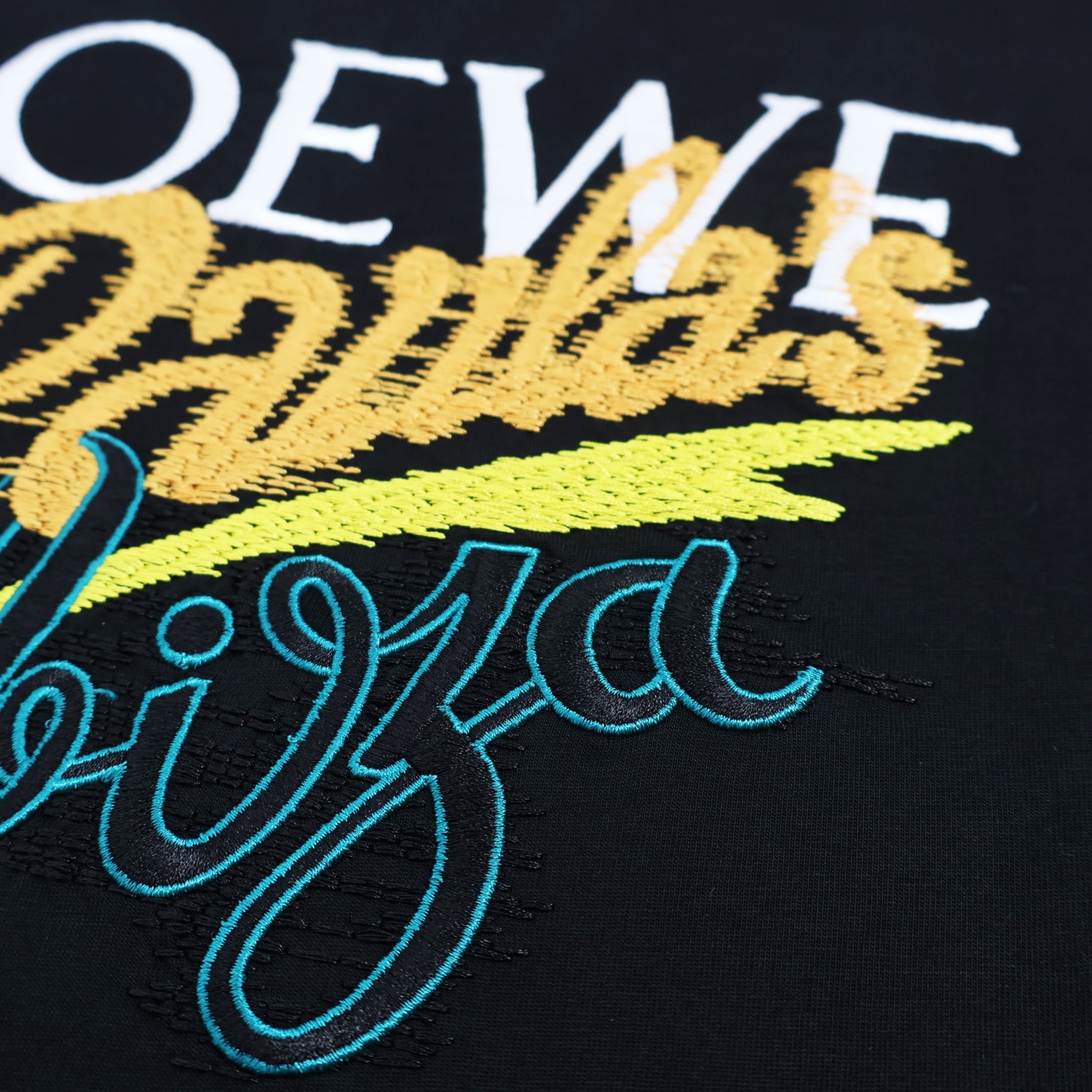 Loewe Paula's lbiza SS25 罗意威彩色标语  短袖 T恤 圆领 夏季 棕色 黑色A2 H616Y22X84-3428