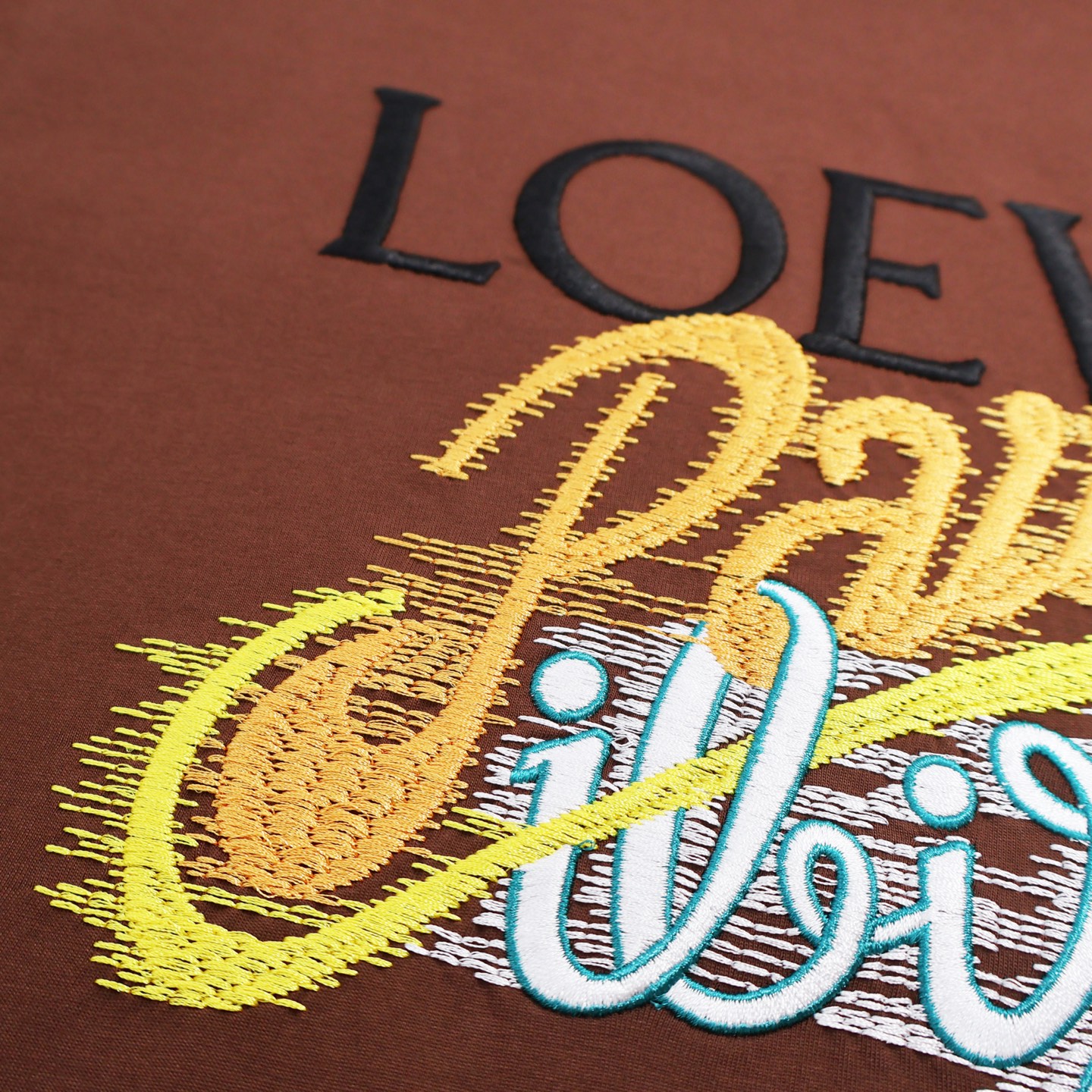 Loewe Paula's lbiza SS25 罗意威彩色标语  短袖 T恤 圆领 夏季 棕色 黑色A2 H616Y22X84-3428