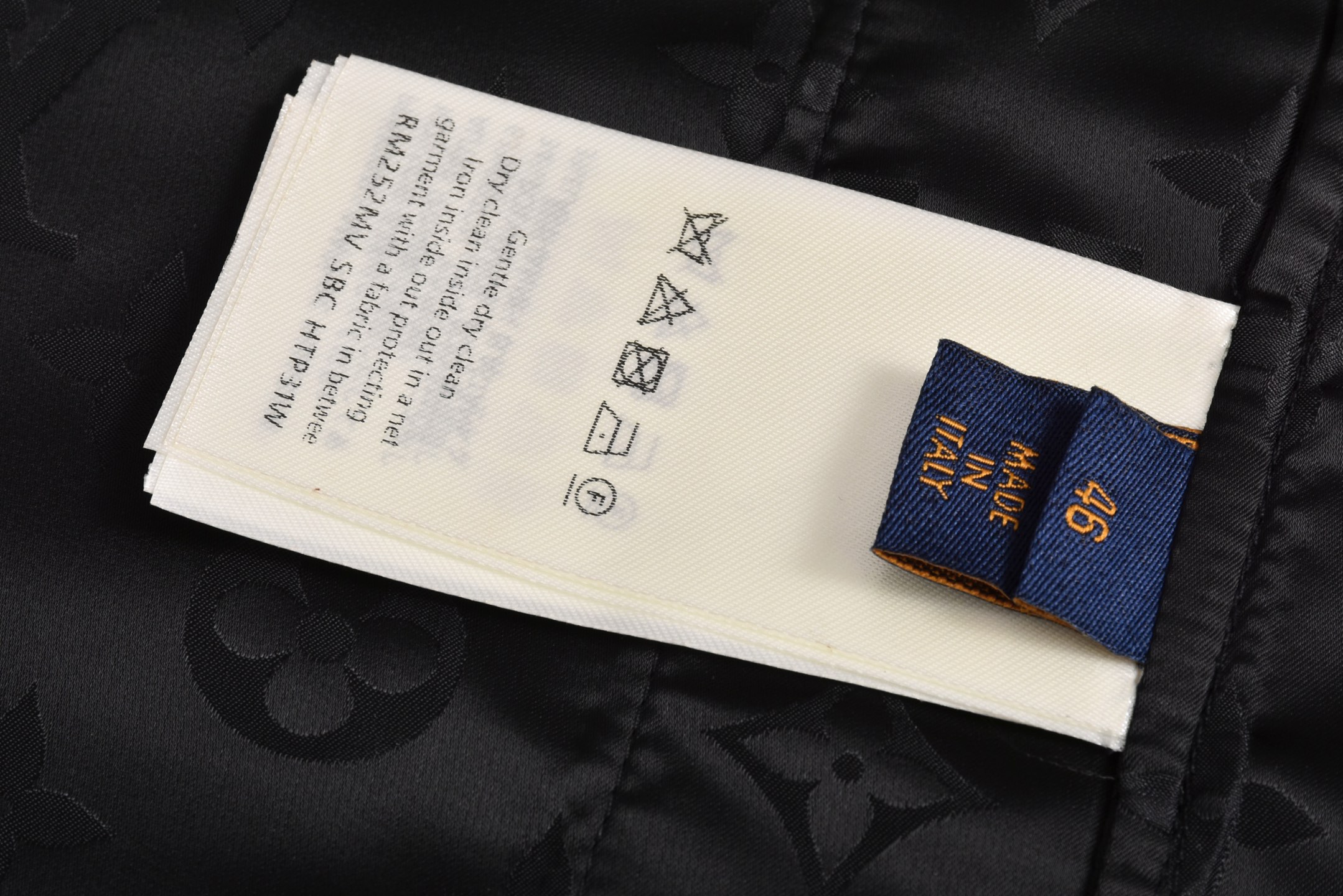 LOUIS VUITTON 路易威登 LV 丝绸满印  polo衬衫 夏季 T恤 男女同款  短袖  黑色B0 1AGTOZ