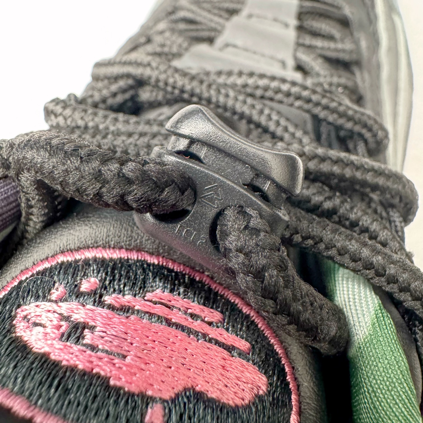 升级最终版 Nike Air Max 95 OG Neon 低筒 网布防滑 运动鞋 休闲鞋 球鞋 男鞋 波鞋 黑粉 FB2709-001