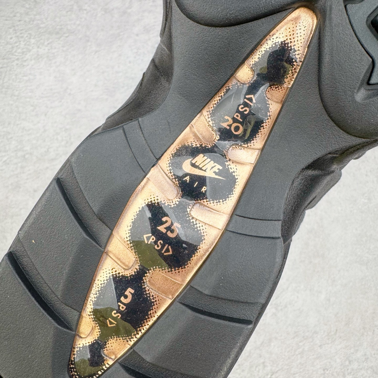 升级最终版 Nike Air Max 95 Central Cee 低筒 网布防滑 运动鞋 休闲鞋 球鞋 男鞋 波鞋  黑红灰 HQ6457-001