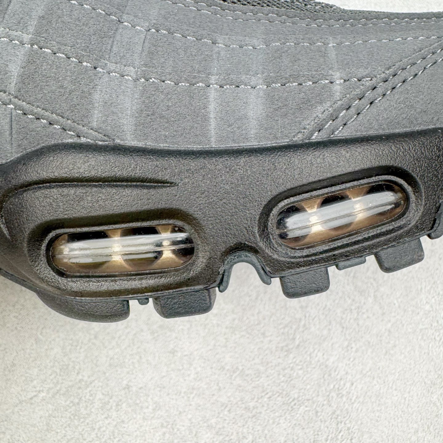 升级最终版 Nike Air Max 95 Central Cee 低筒 网布防滑 运动鞋 休闲鞋 球鞋 男鞋 波鞋  黑红灰 HQ6457-001