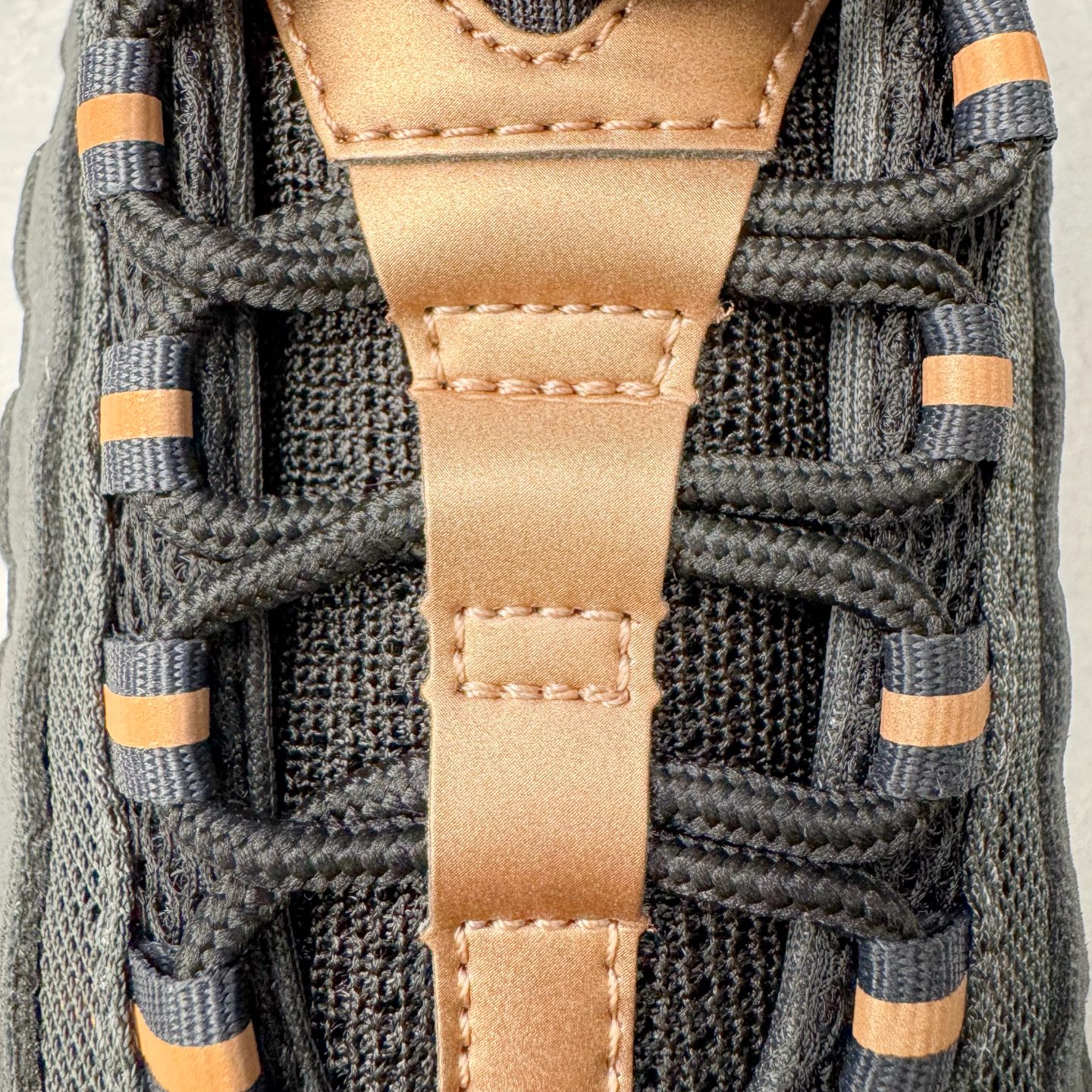 升级最终版 Nike Air Max 95 Central Cee 低筒 网布防滑 运动鞋 休闲鞋 球鞋 男鞋 波鞋  黑红灰 HQ6457-001