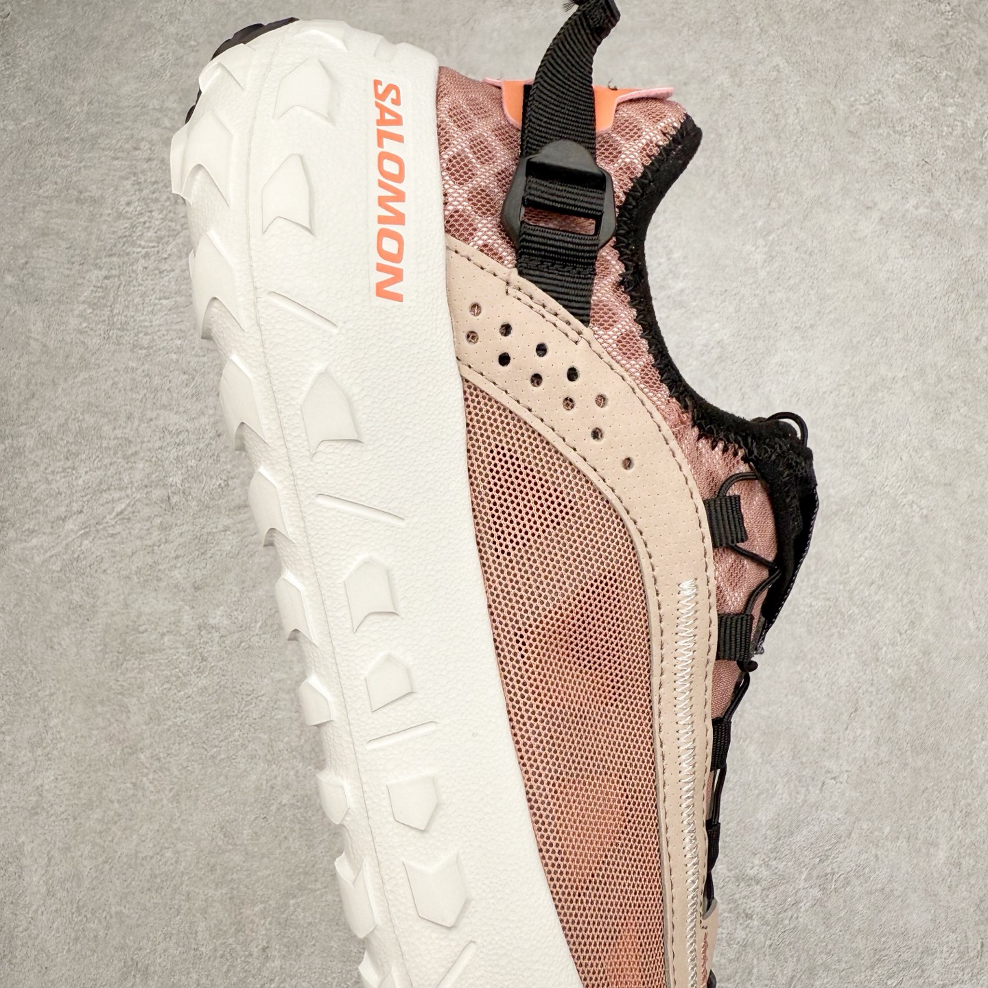 SALOMON SOLAMPHIBIAN 织物 萨洛蒙  低筒 水陆两栖 减震防滑 户外 跑步鞋 运动鞋 登山 男鞋 女鞋  波鞋（版型偏小一码） 479428