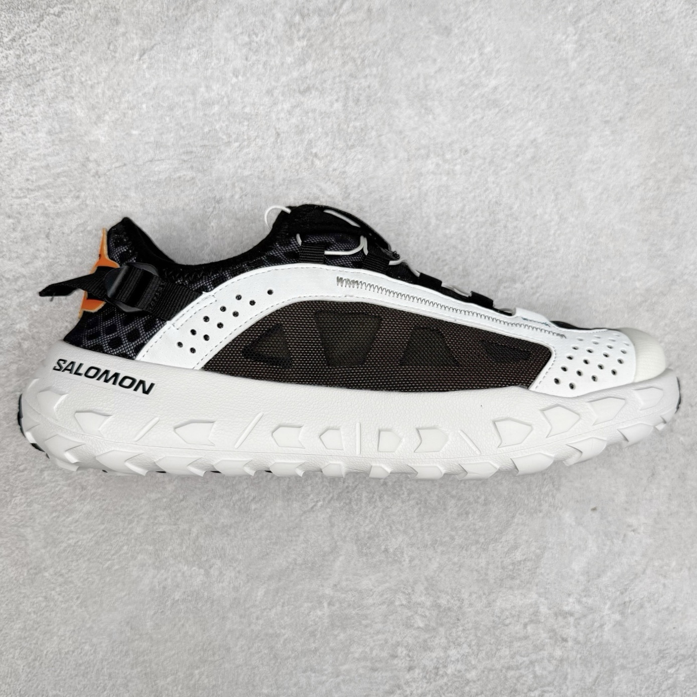 SALOMON SOLAMPHIBIAN 织物 萨洛蒙  低筒 水陆两栖 减震防滑 户外 跑步鞋 运动鞋 登山 男鞋 女鞋  波鞋（版型偏小一码）黑白色 477002