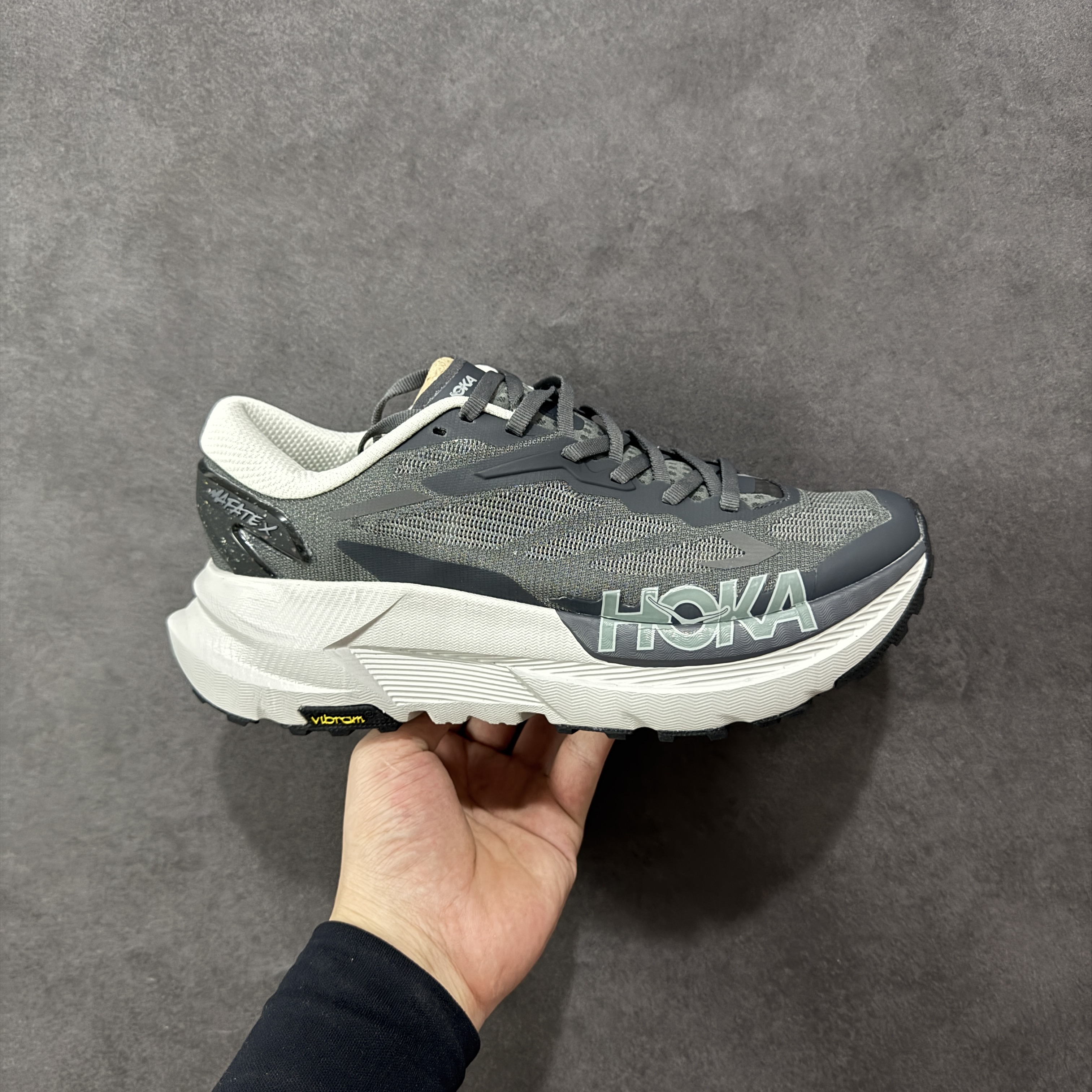 HOKA ONE ONE Mafate X 舒适百搭防滑耐磨 低筒 舒适减震 运动防滑耐磨 透气跑步鞋 轻便波鞋 灰色