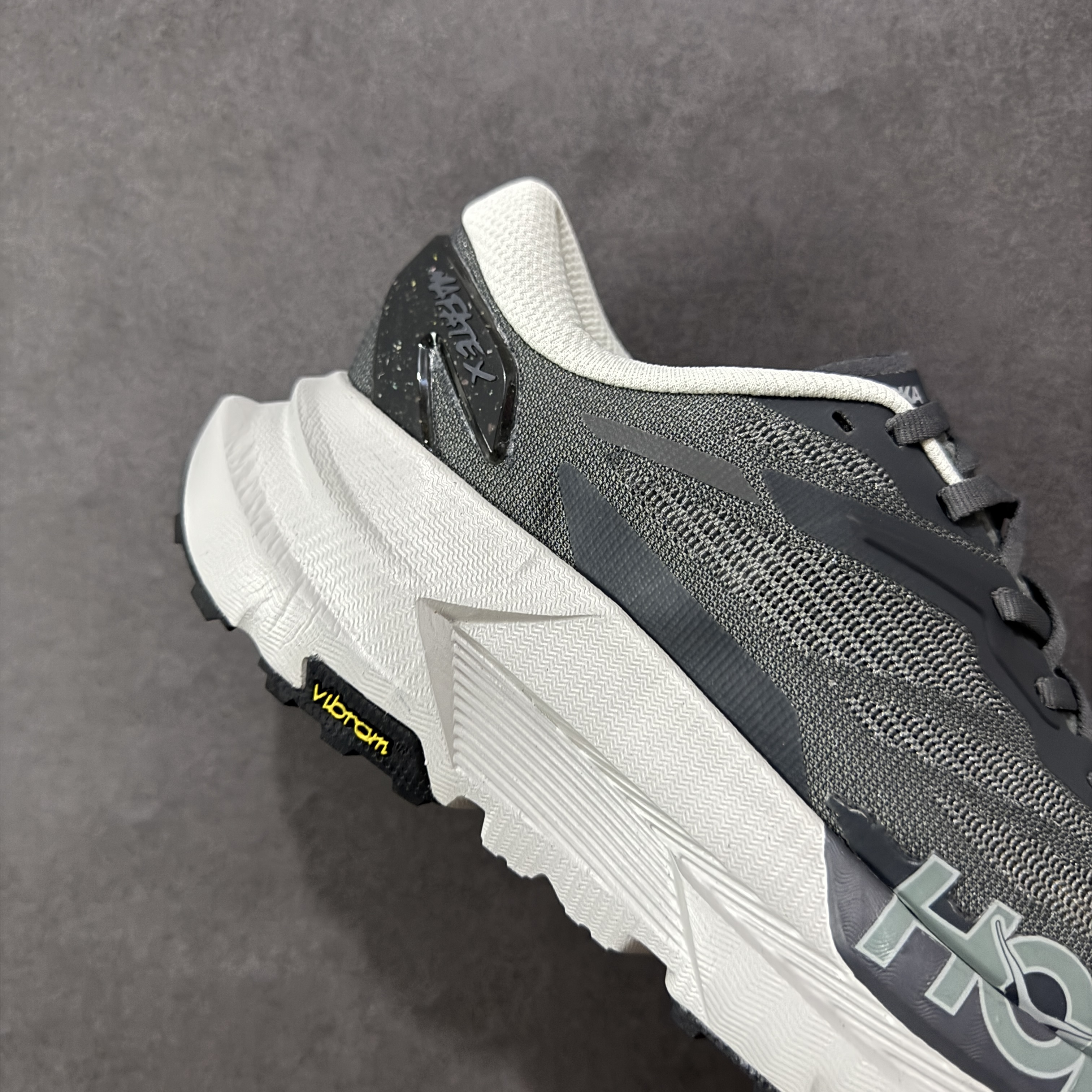 HOKA ONE ONE Mafate X 舒适百搭防滑耐磨 低筒 舒适减震 运动防滑耐磨 透气跑步鞋 轻便波鞋 灰色