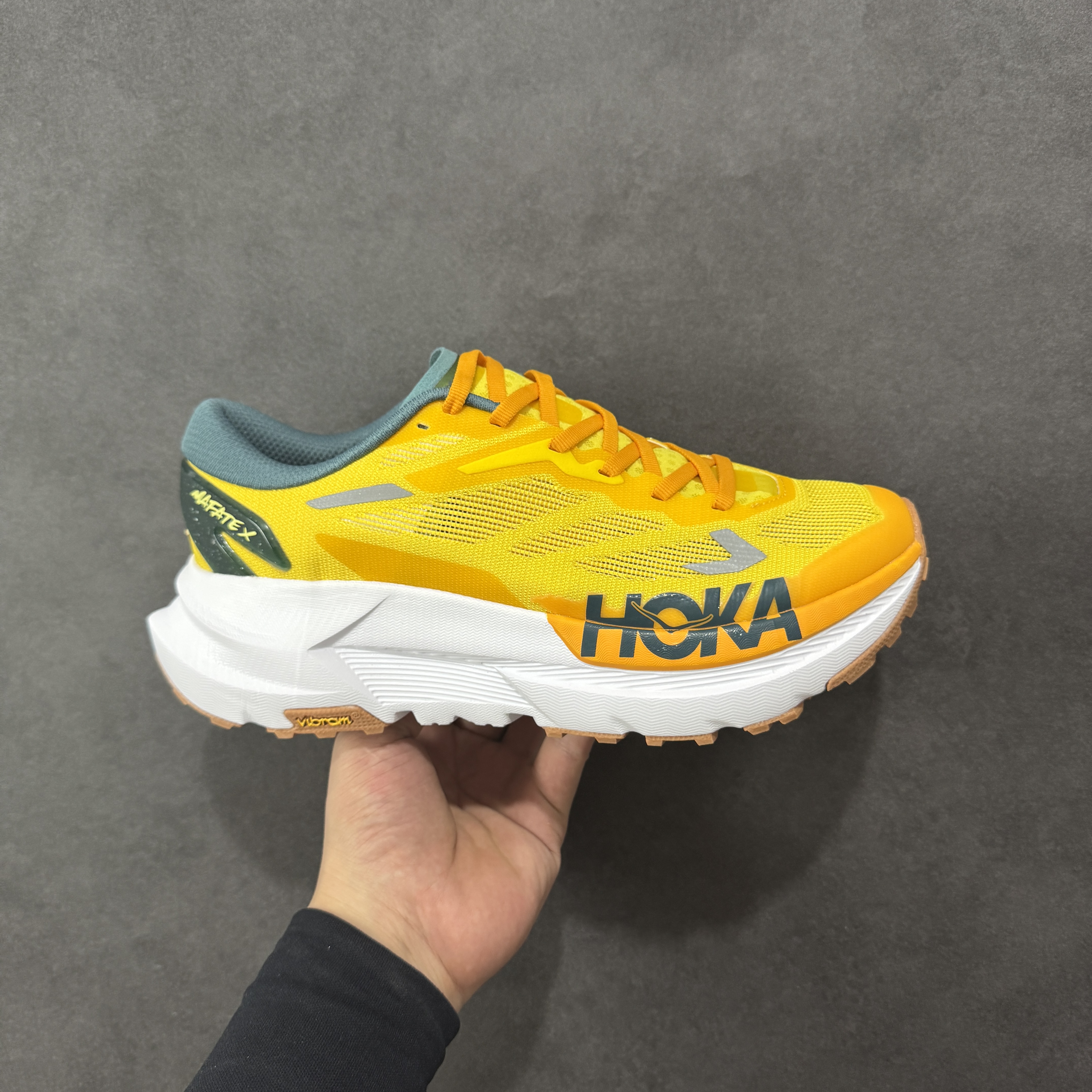 HOKA ONE ONE Mafate X 舒适百搭防滑耐磨 低筒 舒适减震 运动防滑耐磨 透气跑步鞋 轻便波鞋  黄色 1161990-ZTM