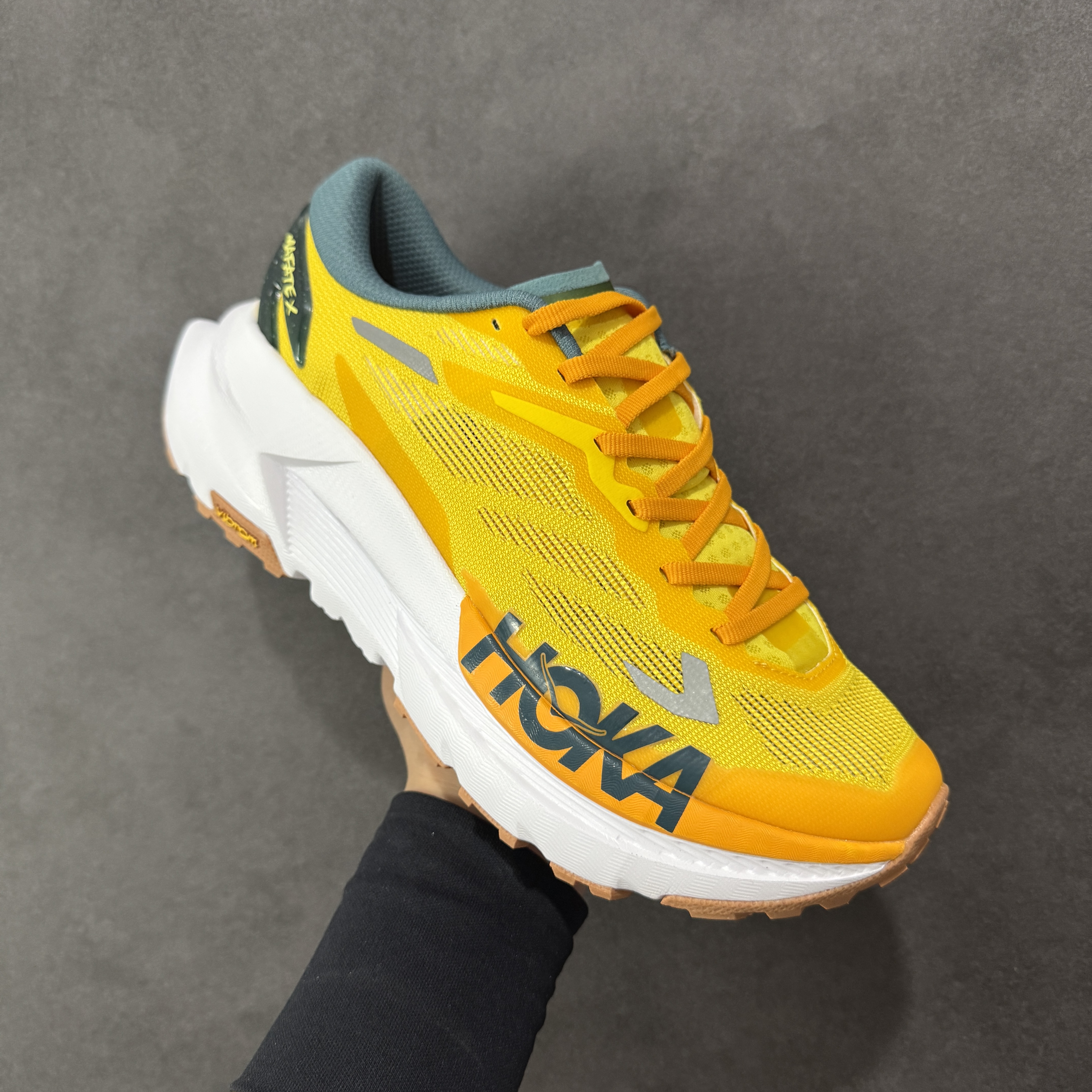 HOKA ONE ONE Mafate X 舒适百搭防滑耐磨 低筒 舒适减震 运动防滑耐磨 透气跑步鞋 轻便波鞋  黄色 1161990-ZTM